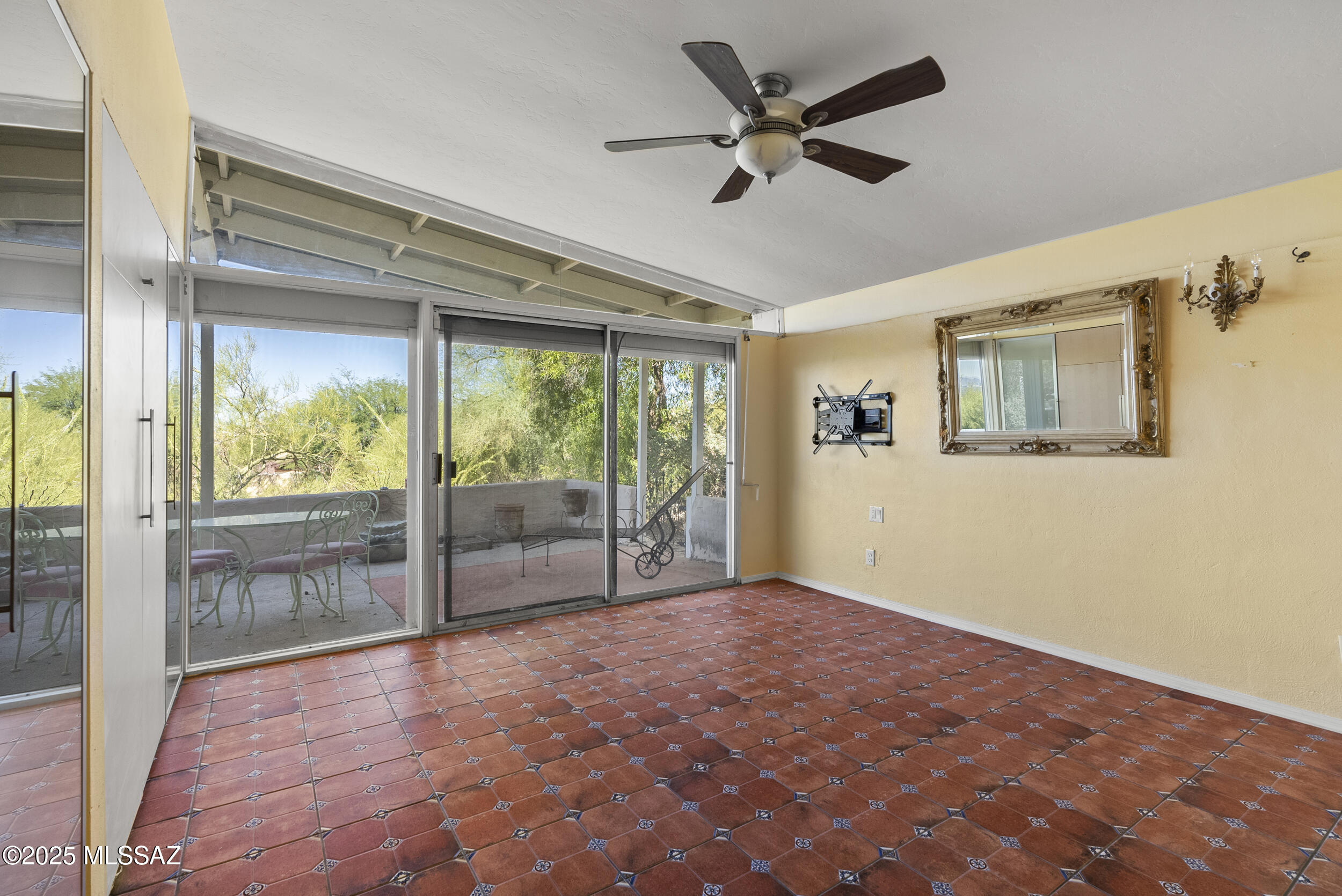 4675 E Calle Del Pantera
