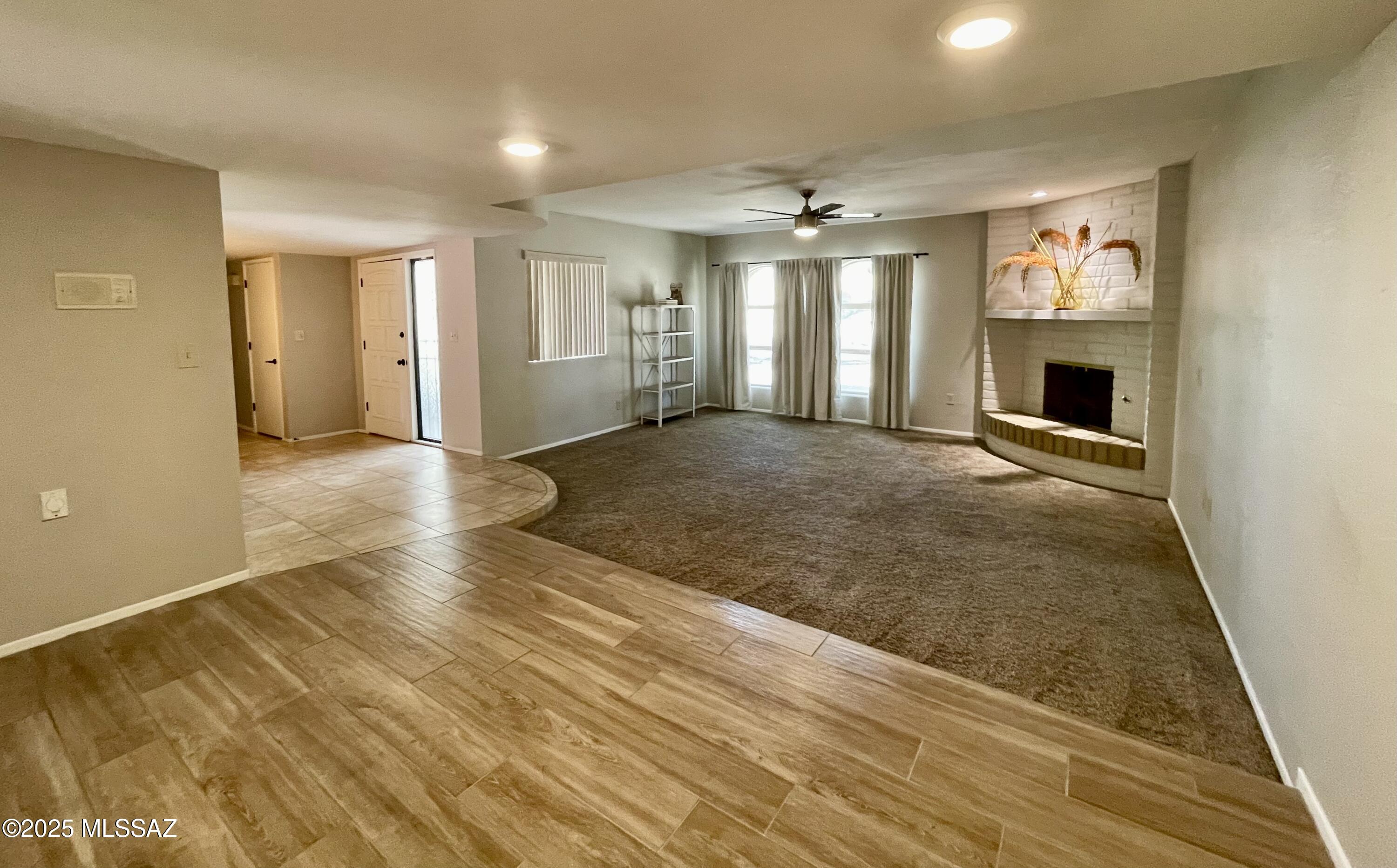 2434 N Shade Tree Circle
