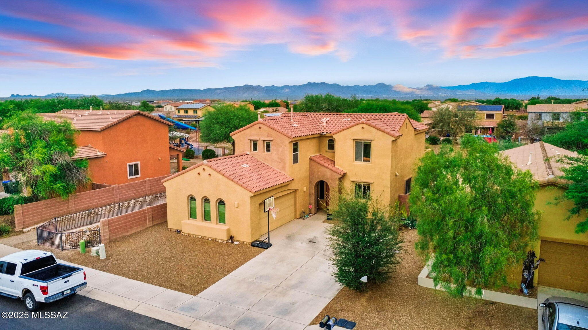 12910 N Fox Hollow Drive