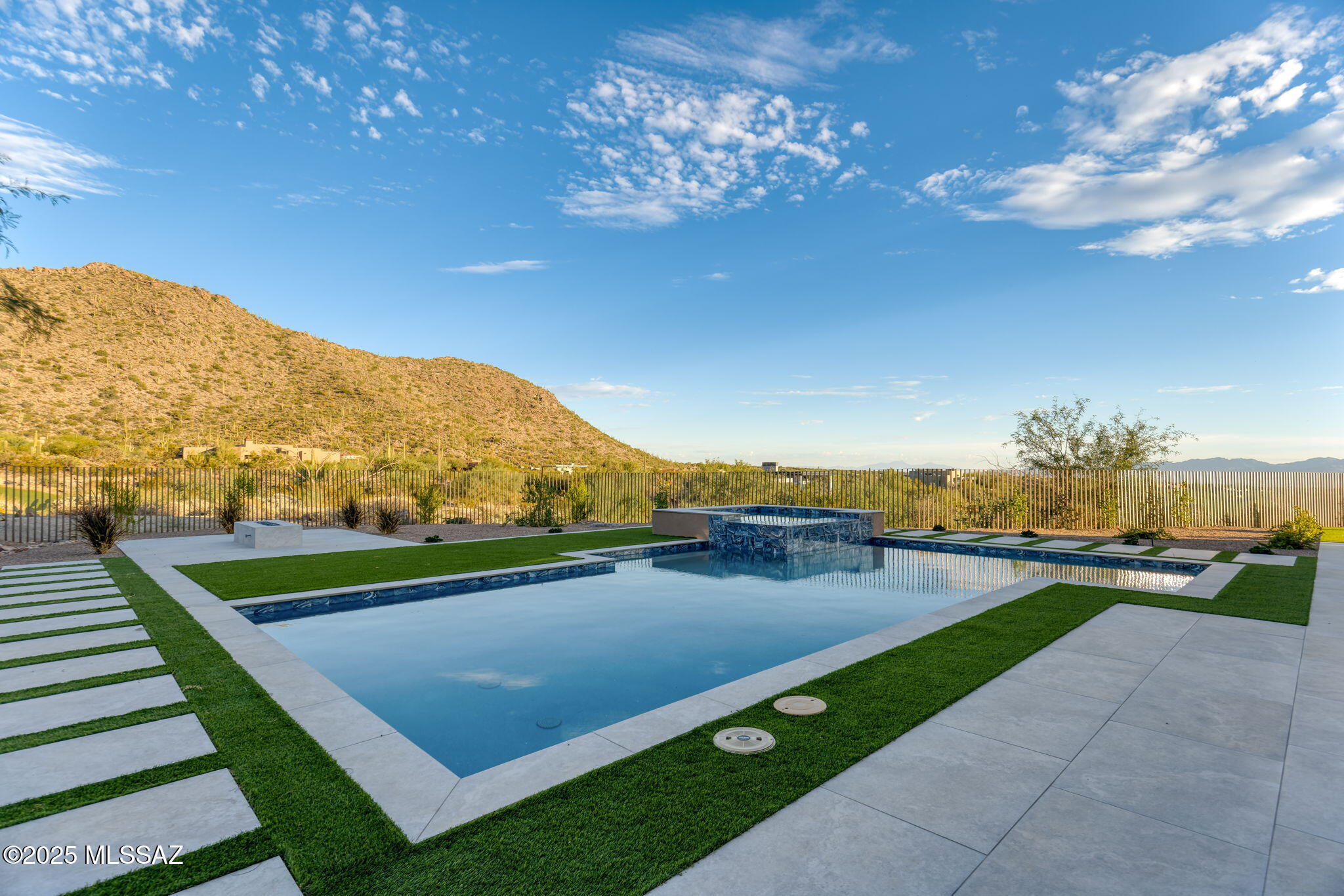 5835 W Sunset Gallery Place