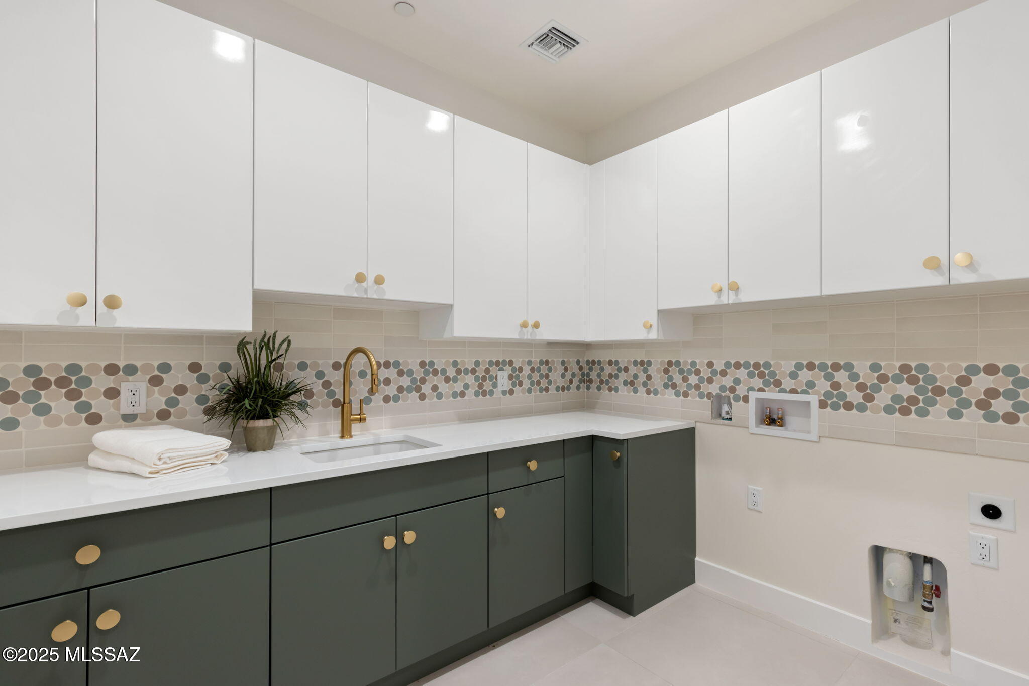 5835 W Sunset Gallery Place