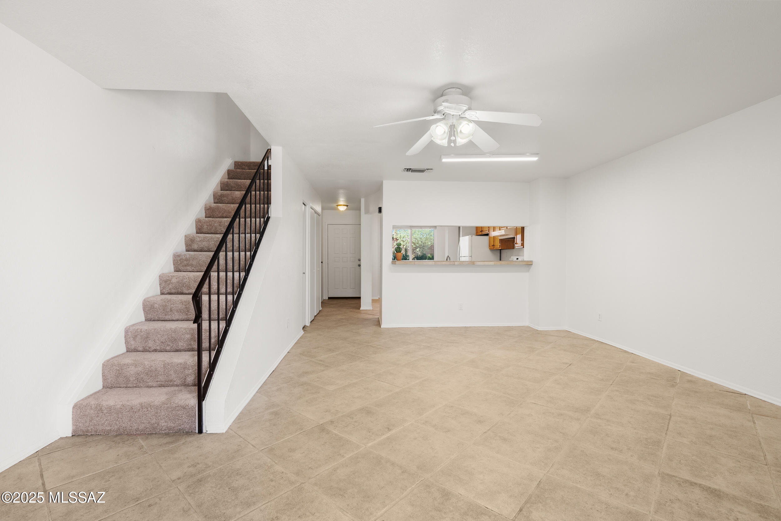 2754 W Avenida Azahar