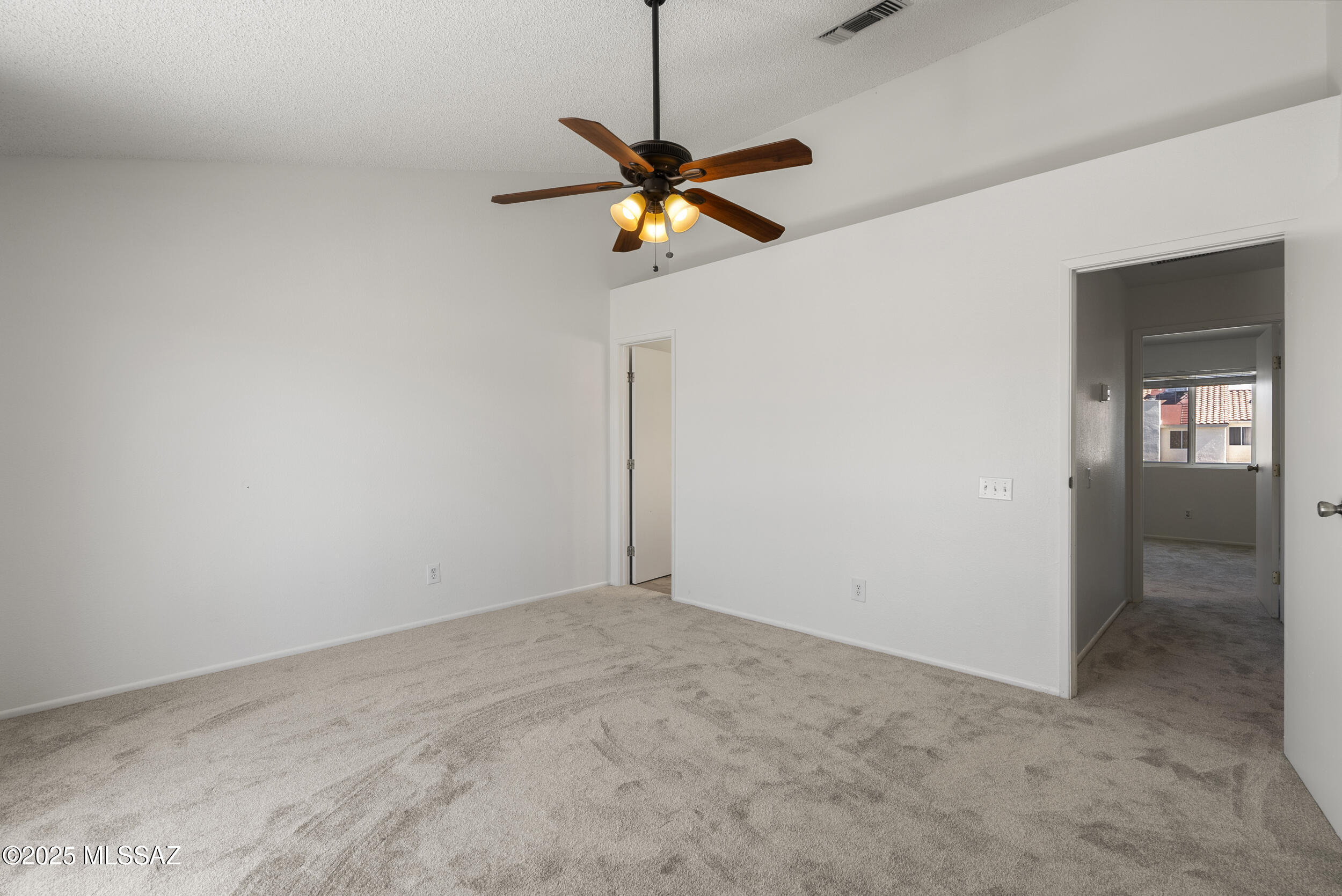 2754 W Avenida Azahar