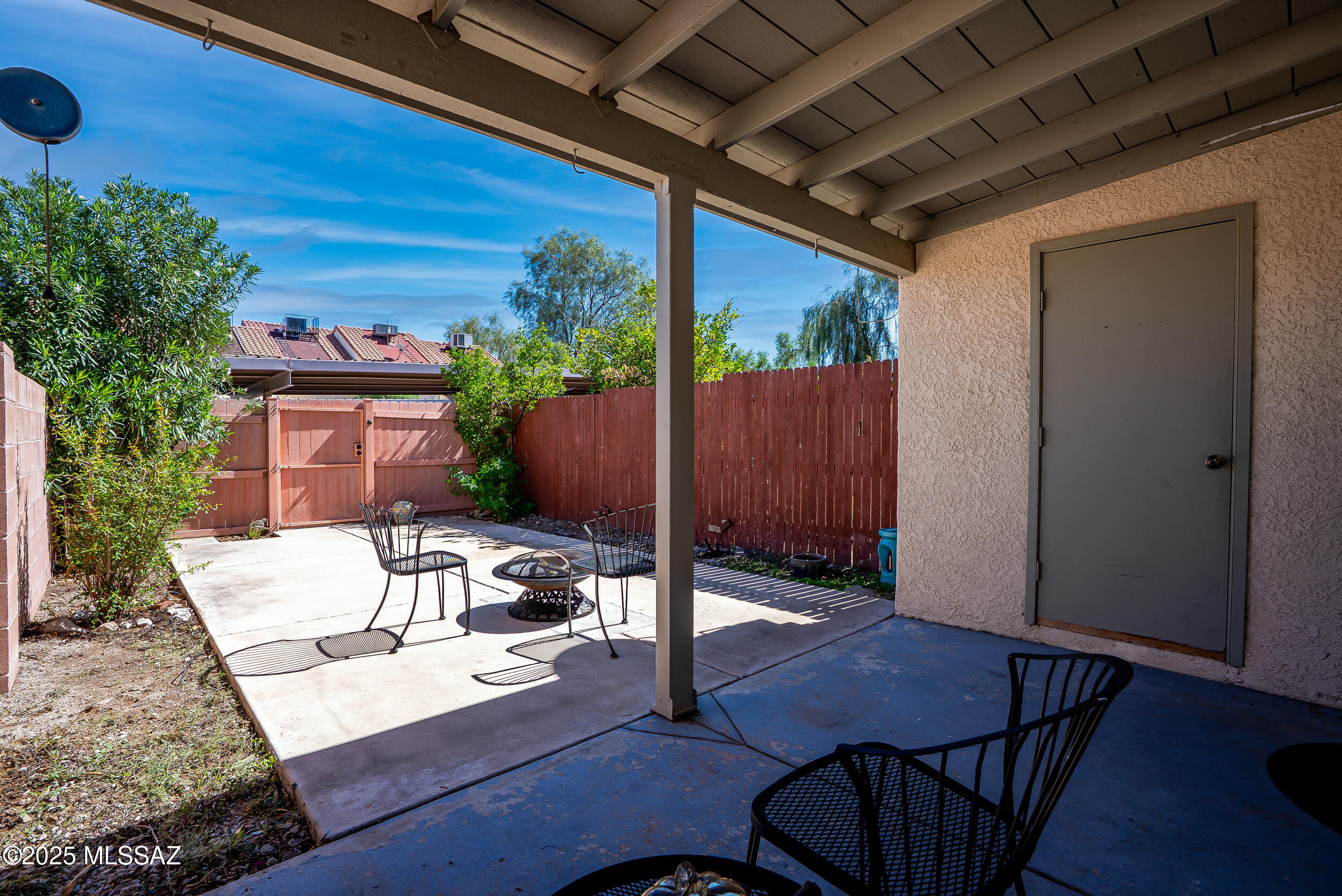 2754 W Avenida Azahar