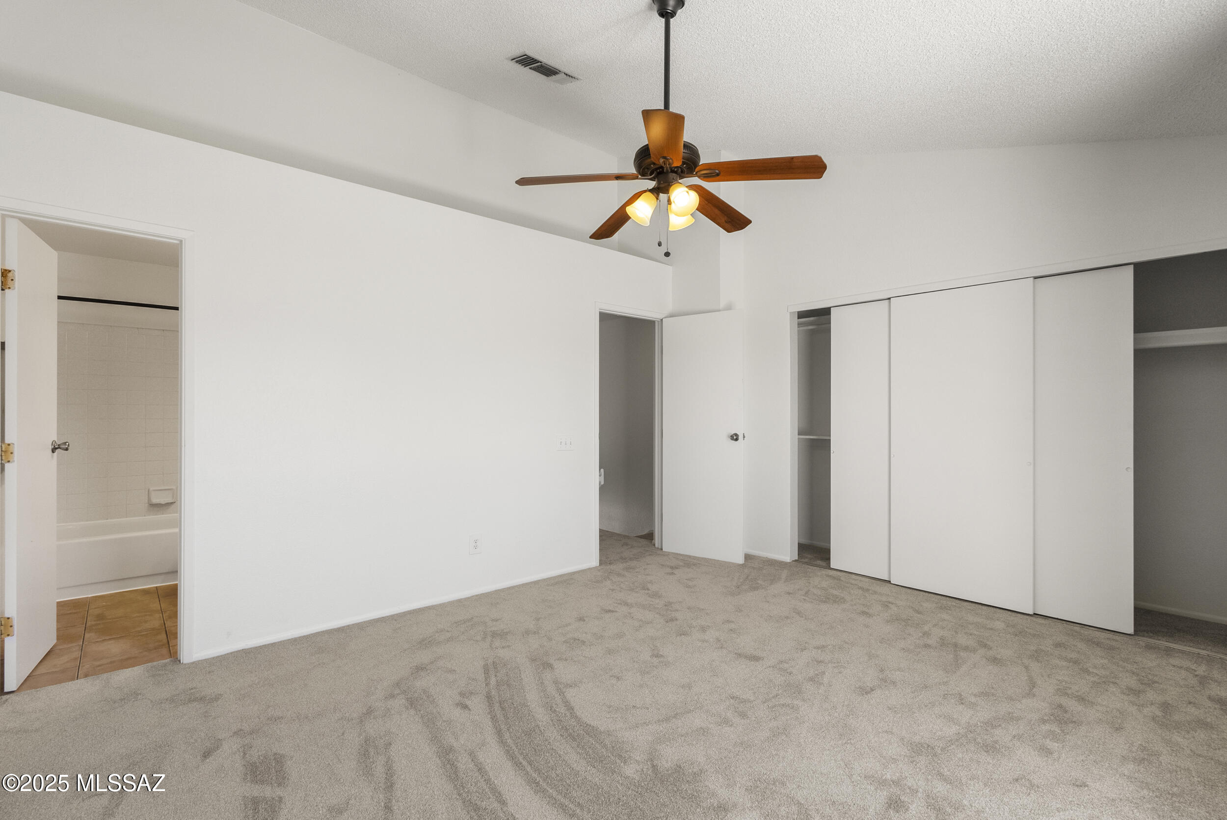 2754 W Avenida Azahar
