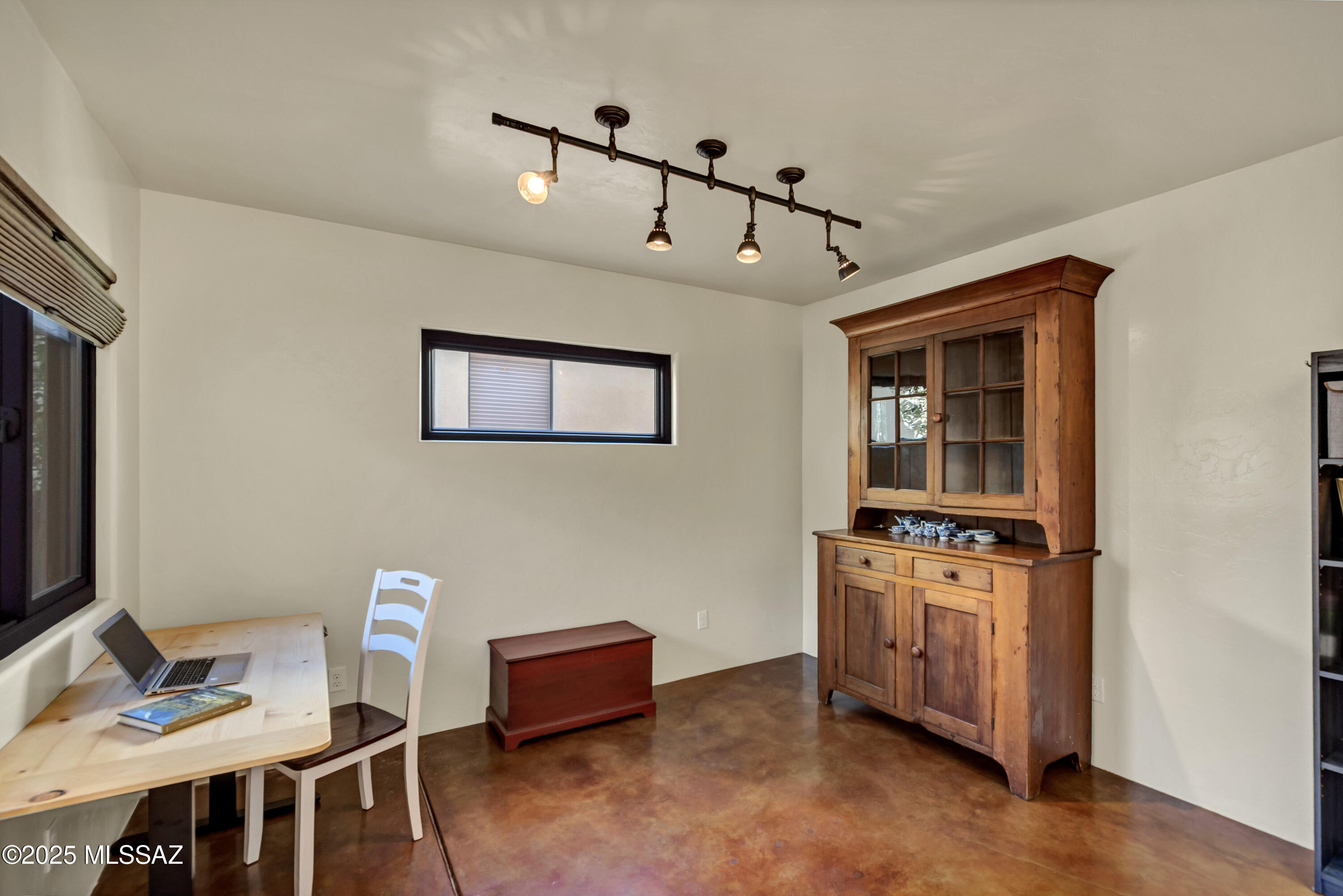 3162 N Placita Agua Caliente
