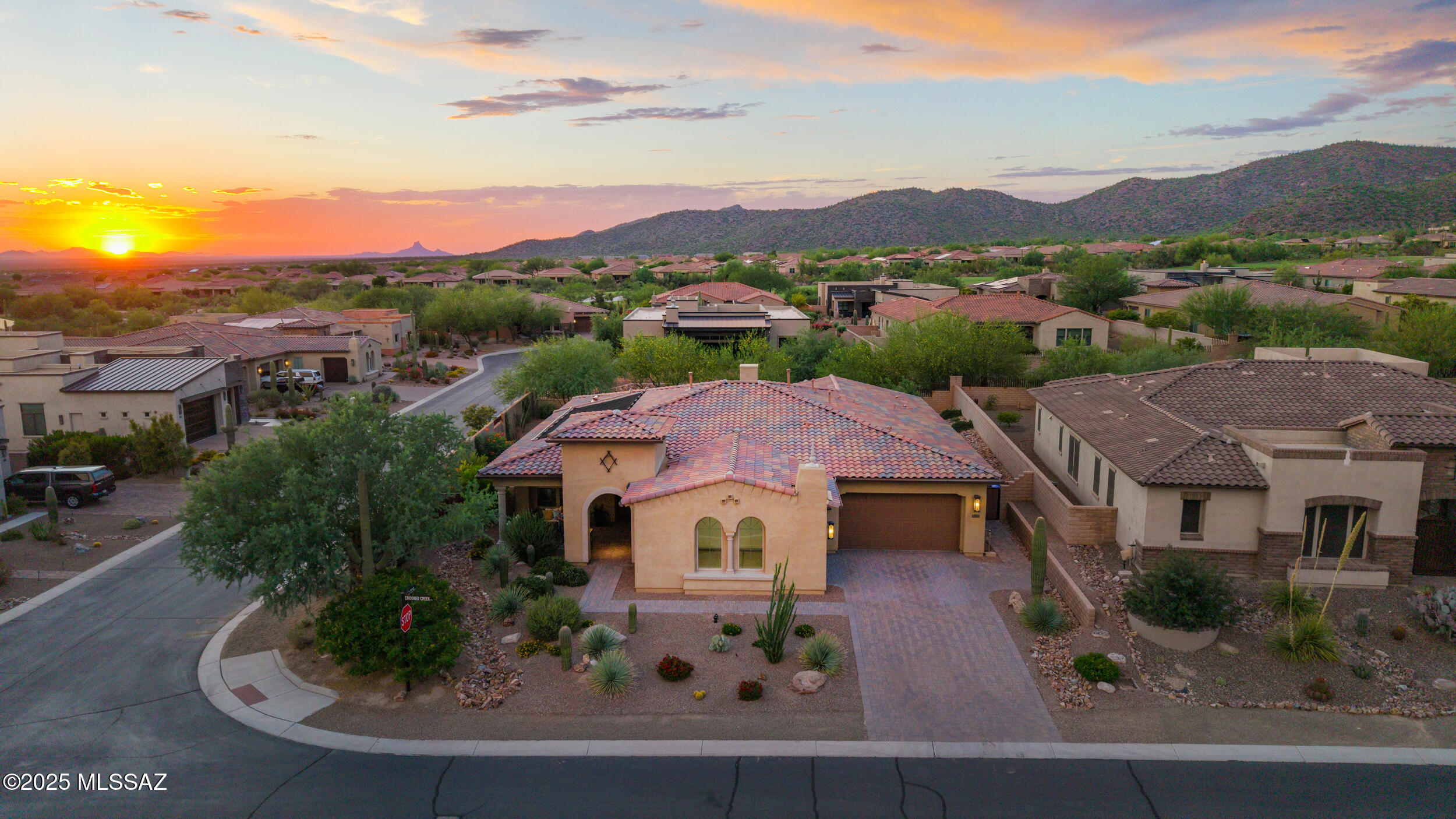 14045 N CROOKED CREEK Drive