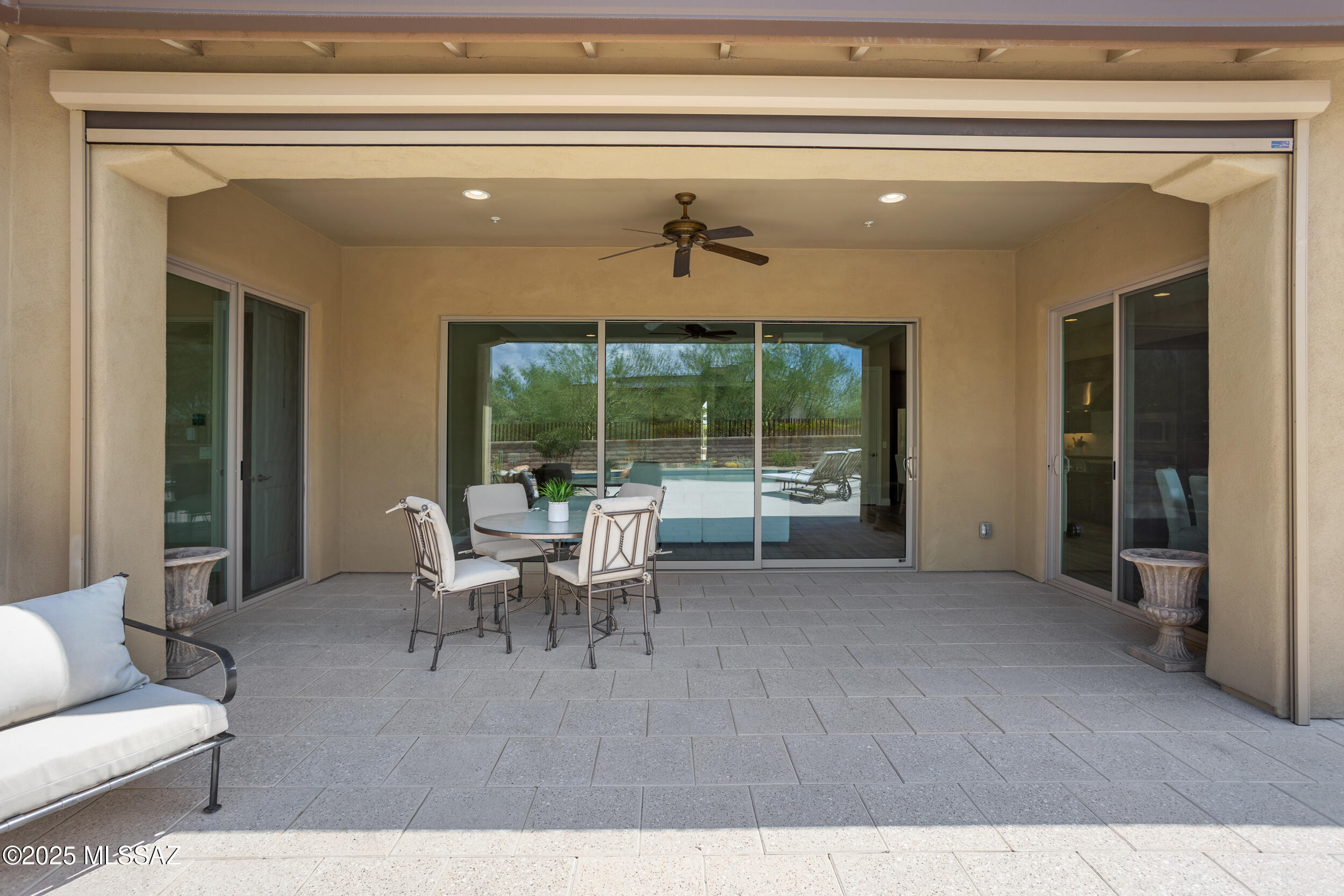 14045 N CROOKED CREEK Drive