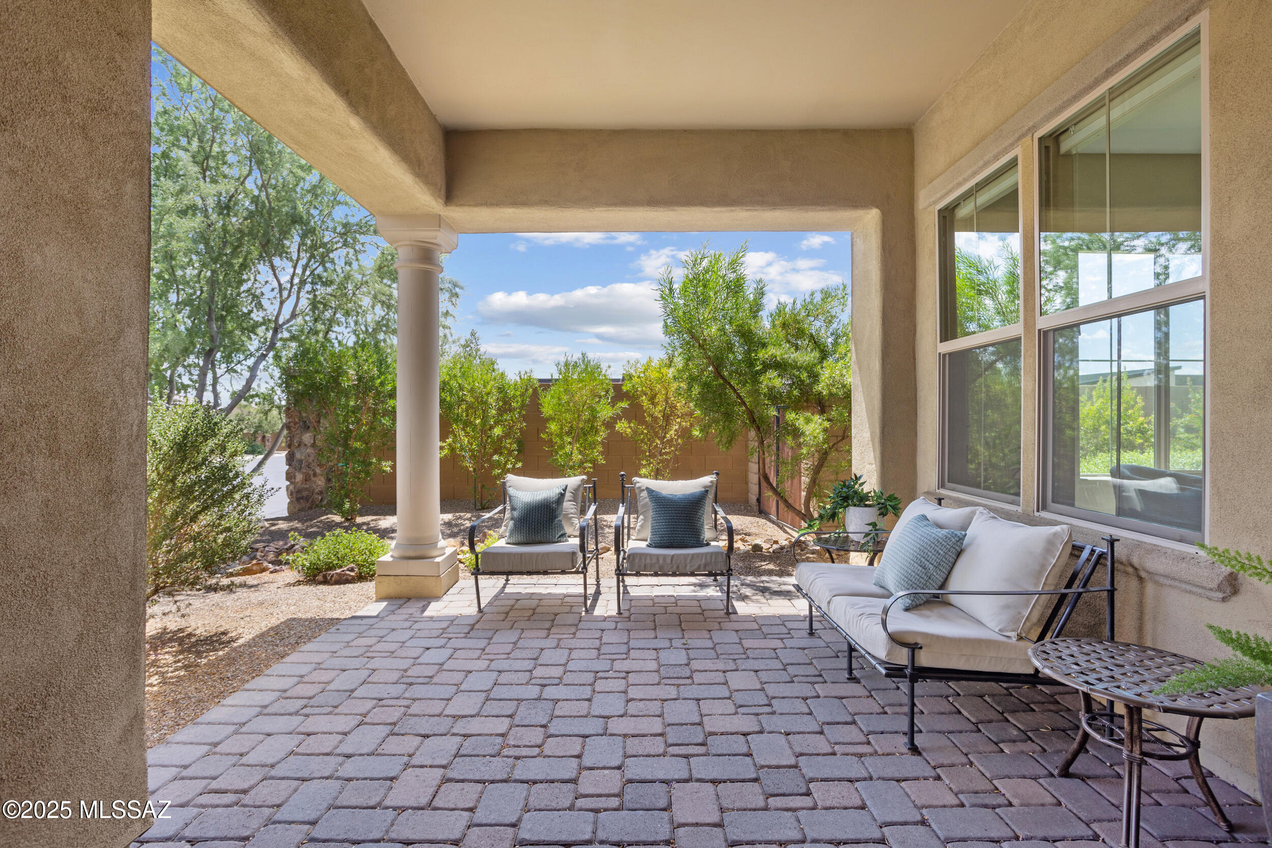 14045 N CROOKED CREEK Drive