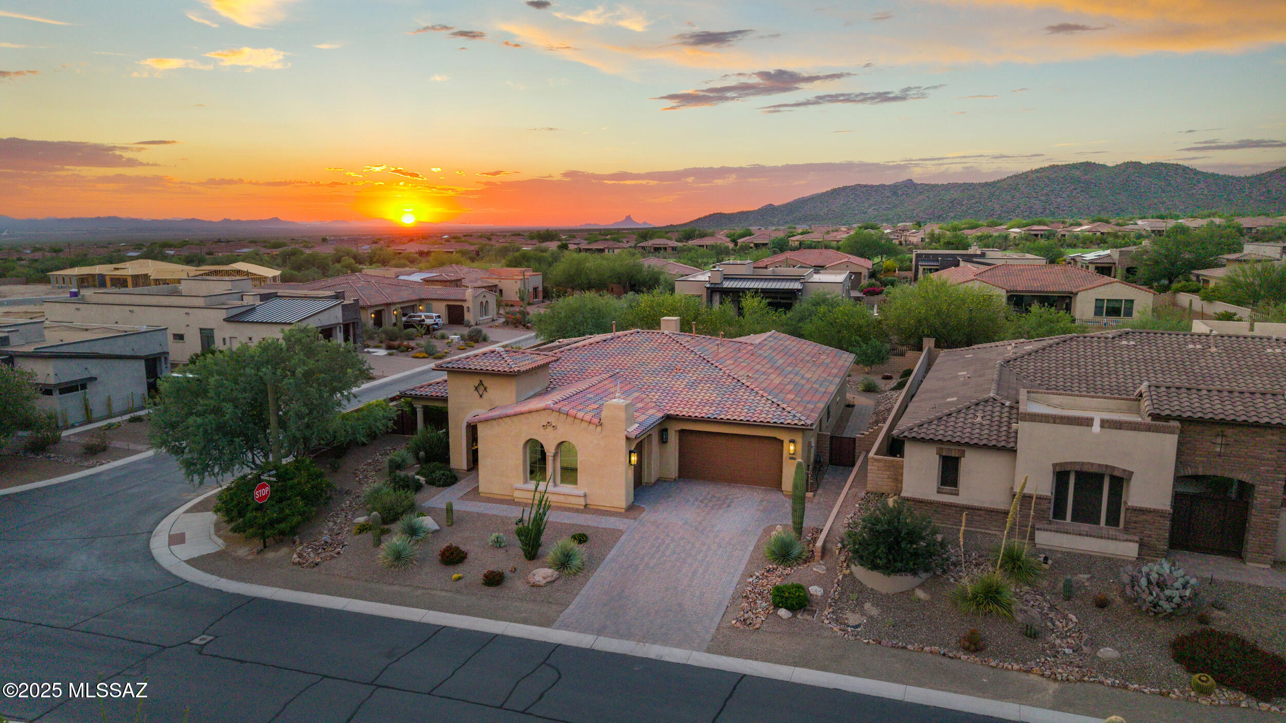 14045 N CROOKED CREEK Drive