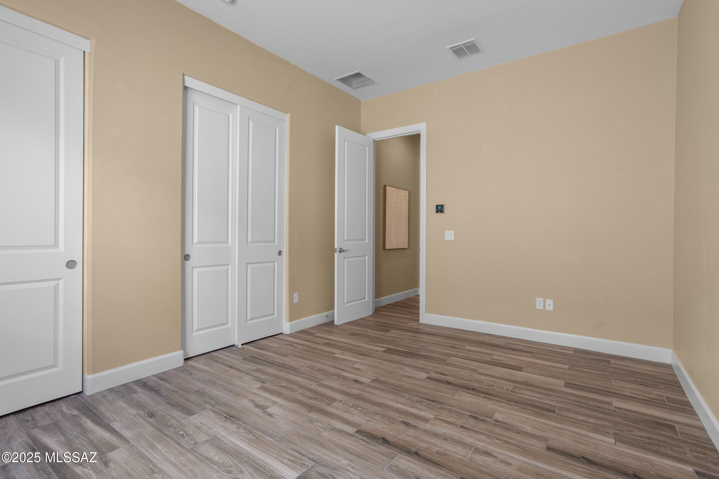 14045 N CROOKED CREEK Drive