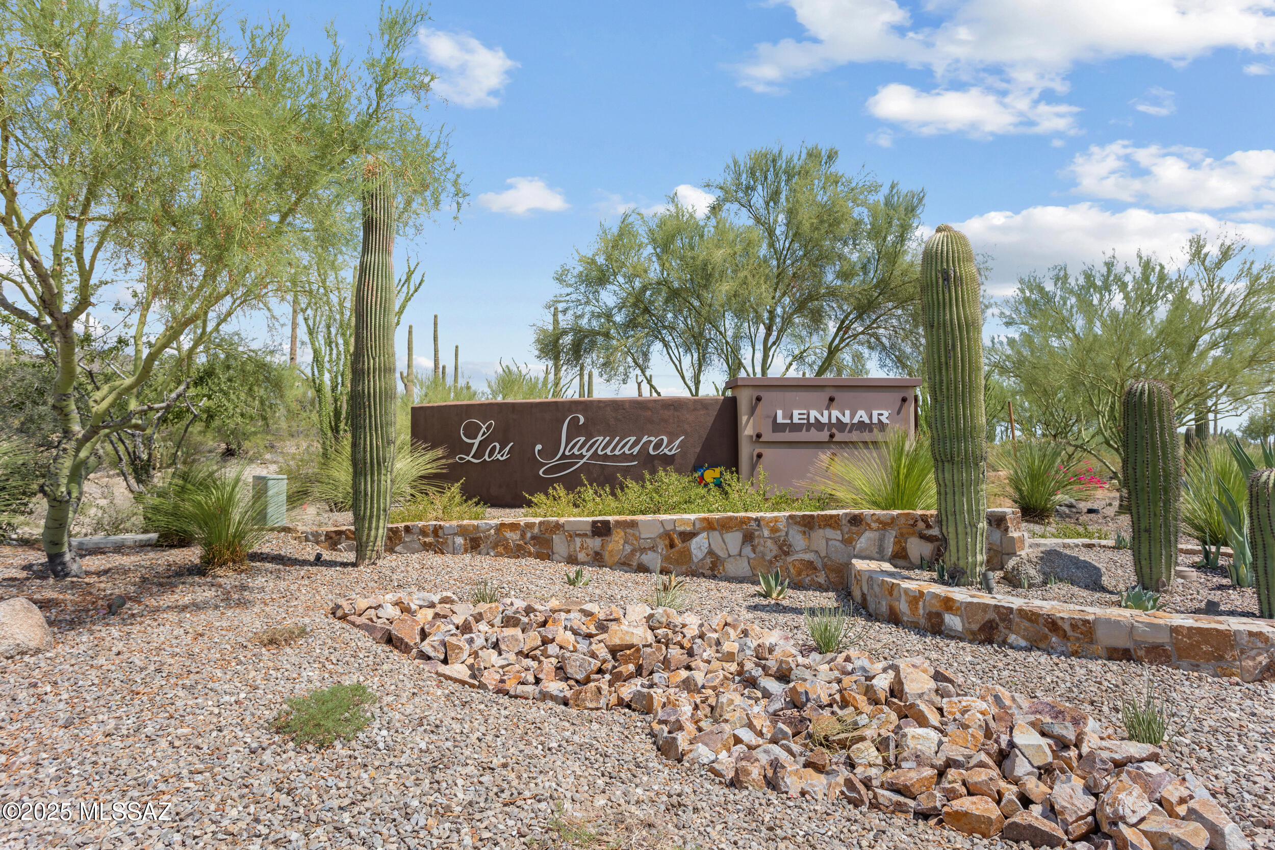 14045 N CROOKED CREEK Drive