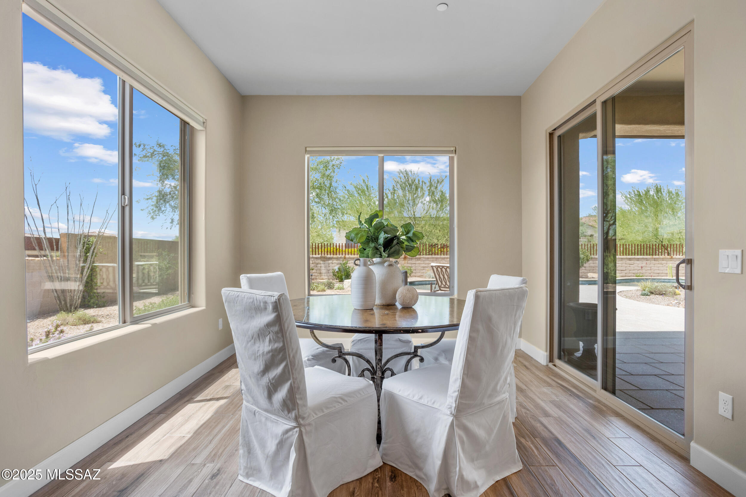 14045 N CROOKED CREEK Drive