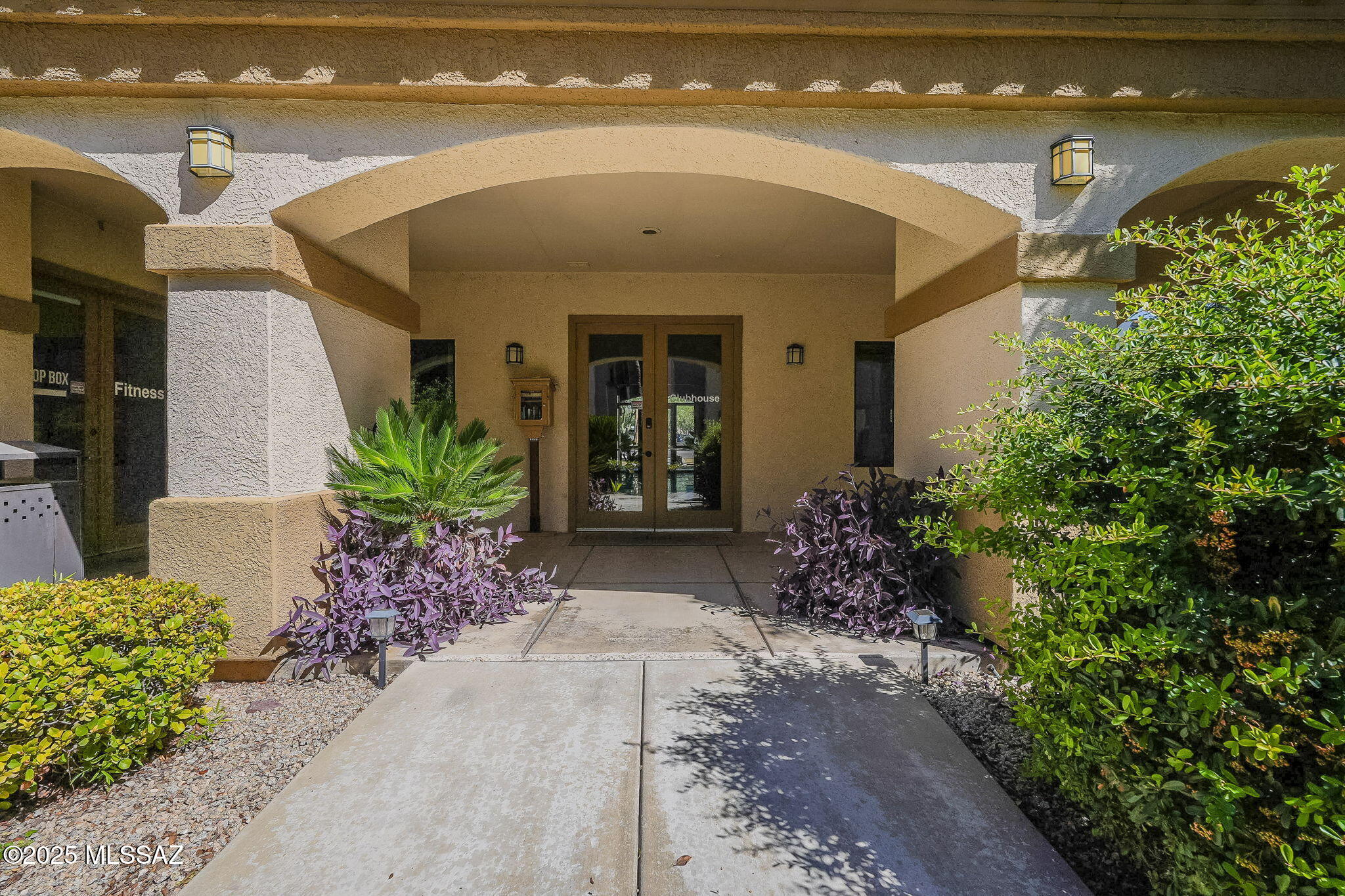 2550 E River Road 3101