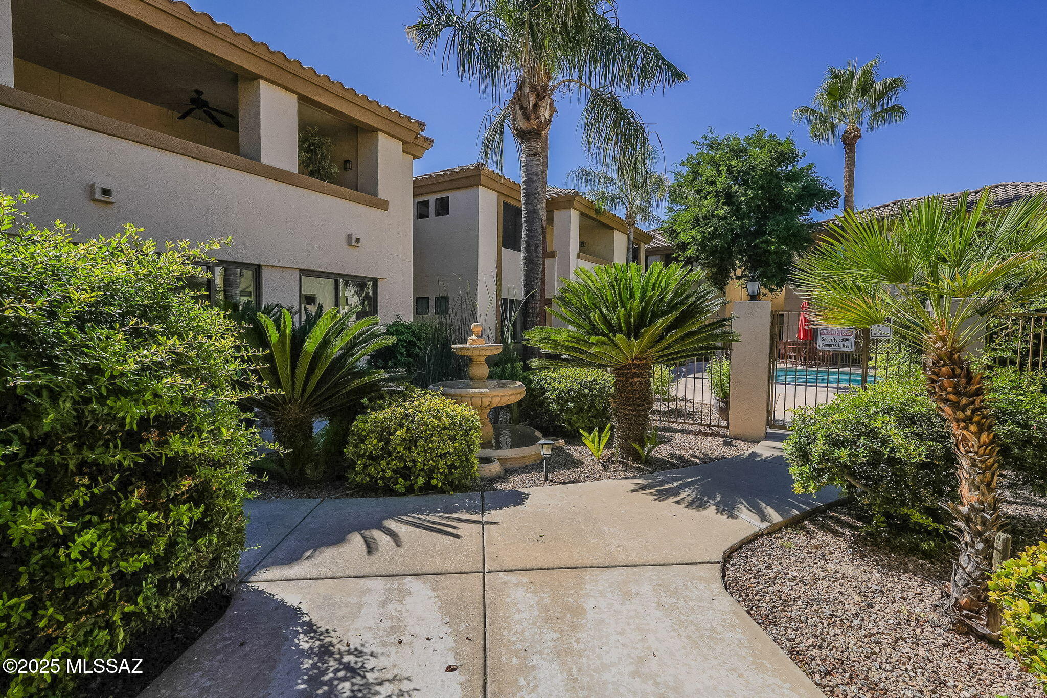 2550 E River Road 3101
