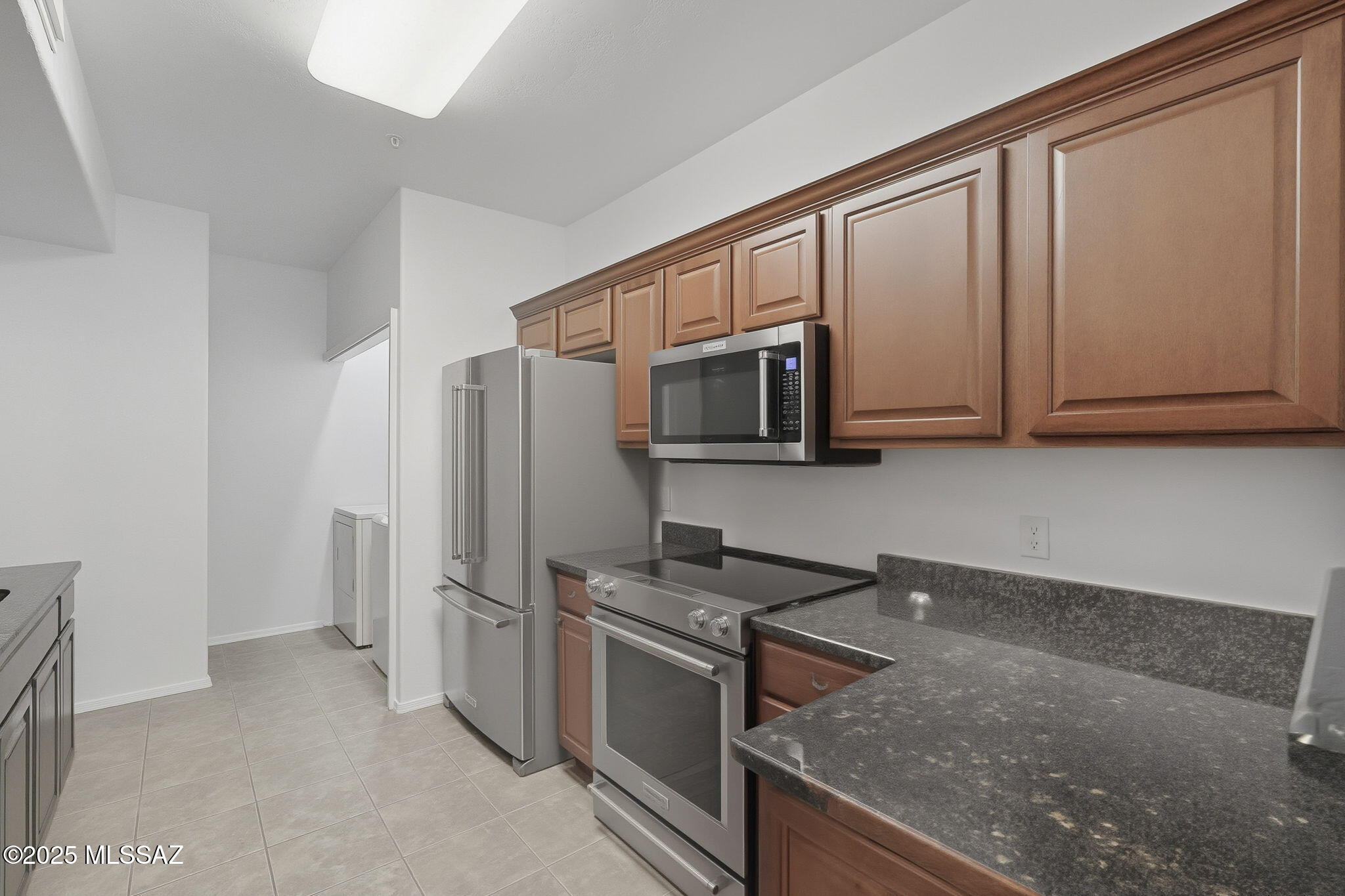 2550 E River Road 3101