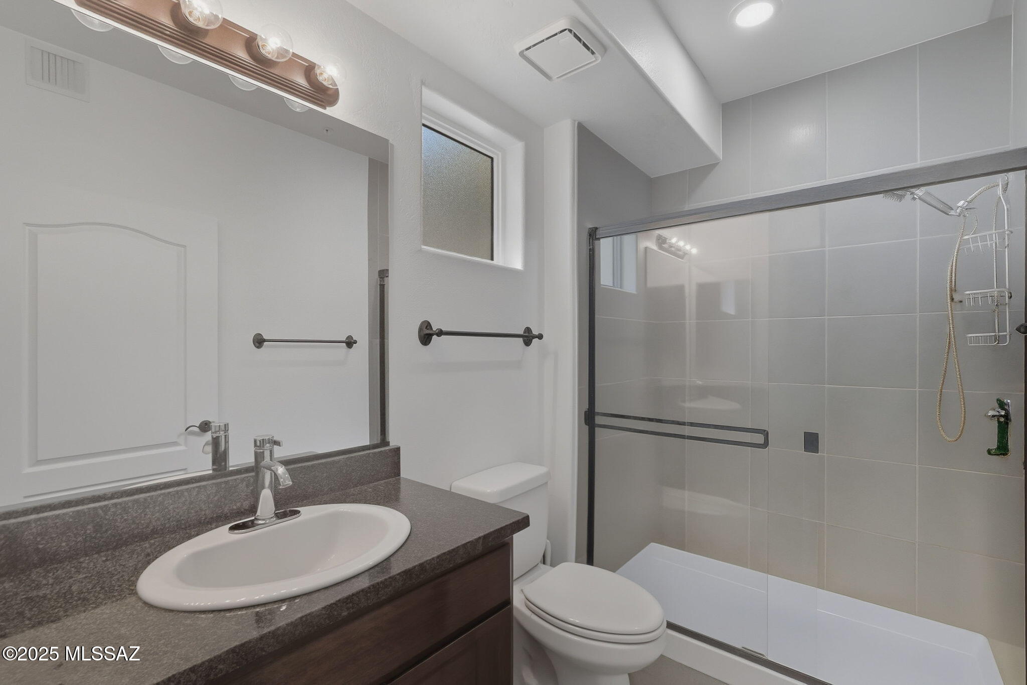 2550 E River Road 3101