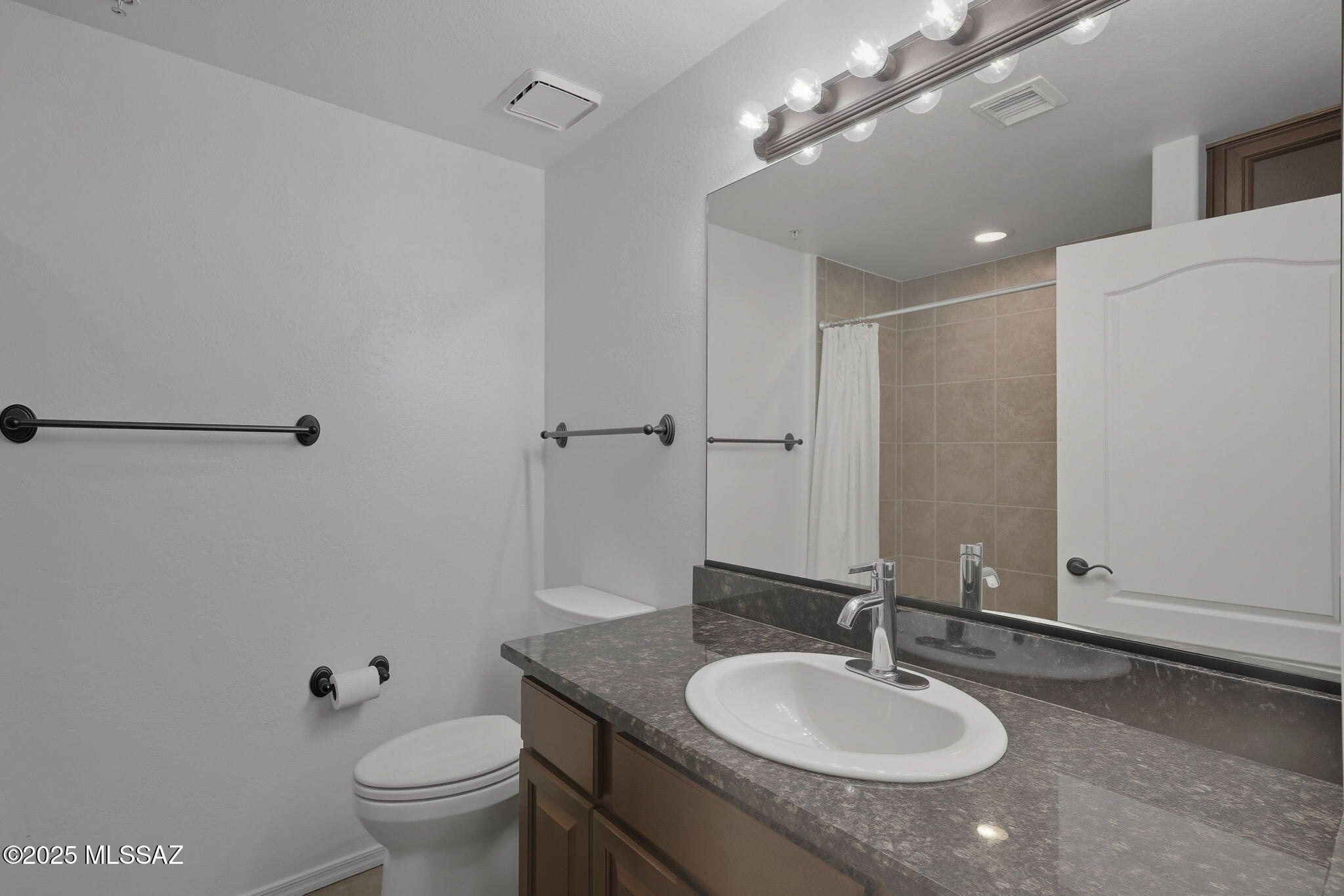 2550 E River Road 3101