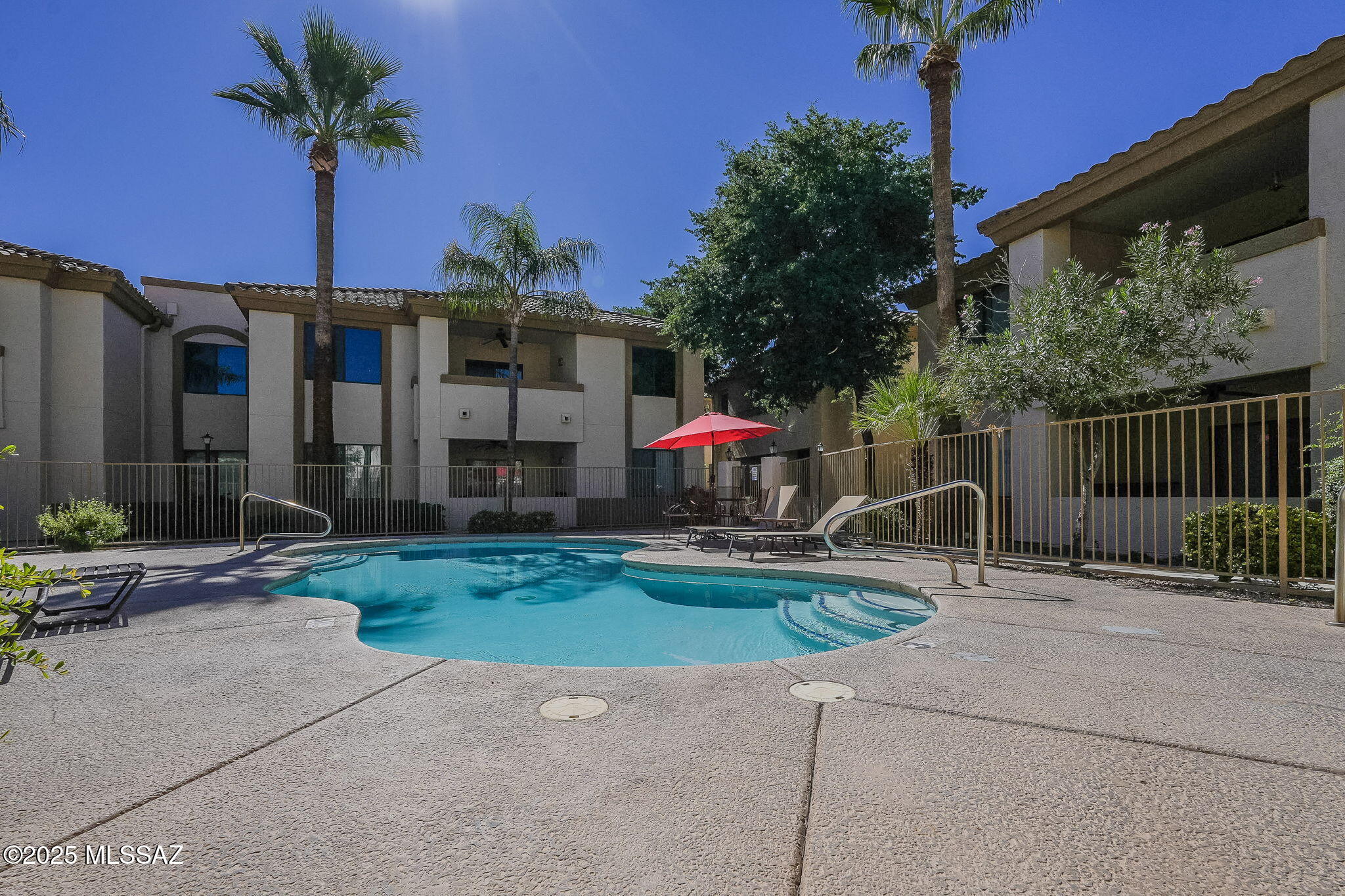 2550 E River Road 3101
