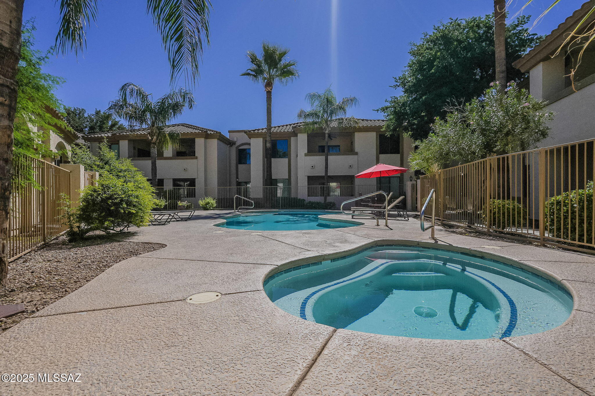 2550 E River Road 3101