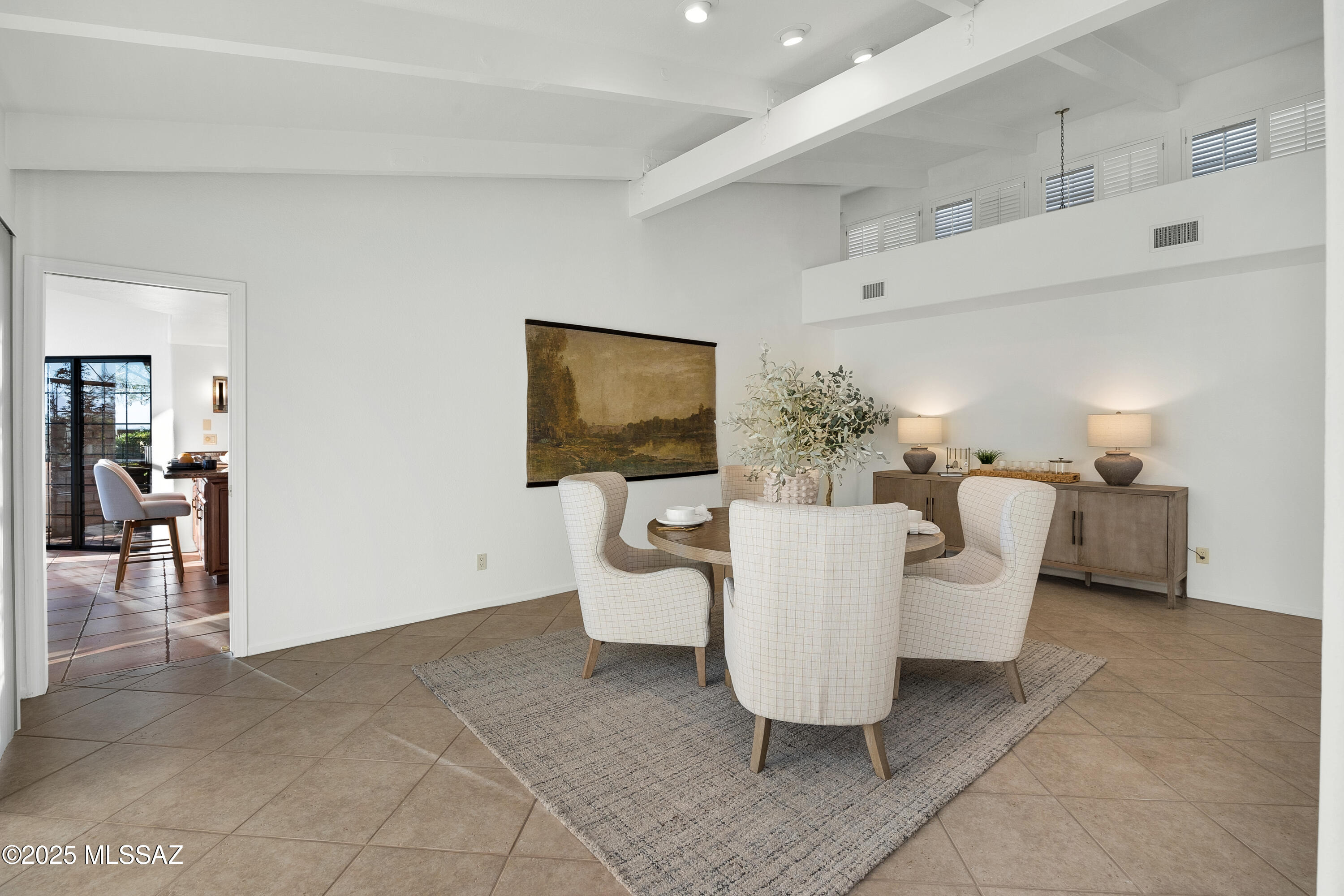 5460 N Paseo Pescado