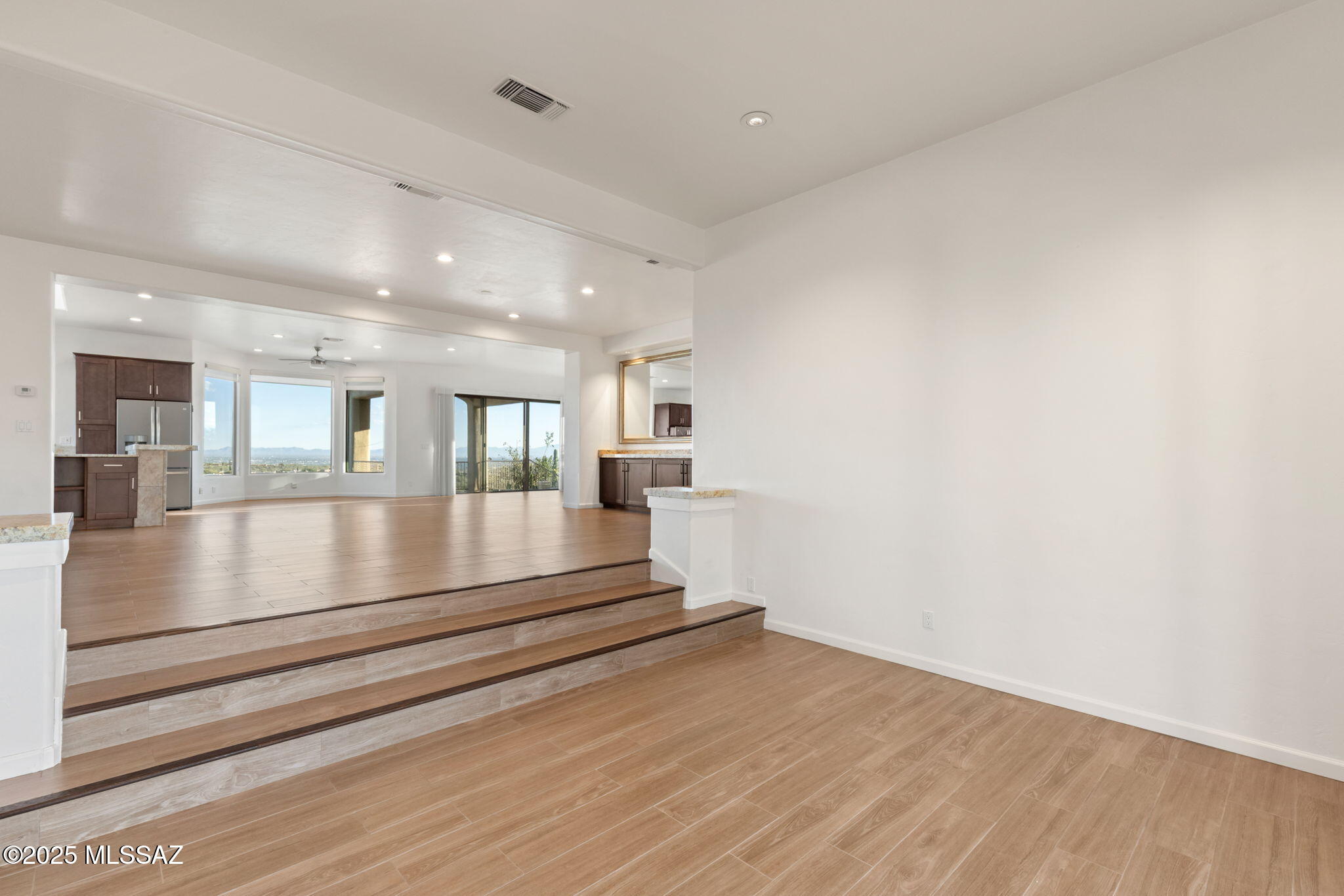 6110 E Paseo Cimarron