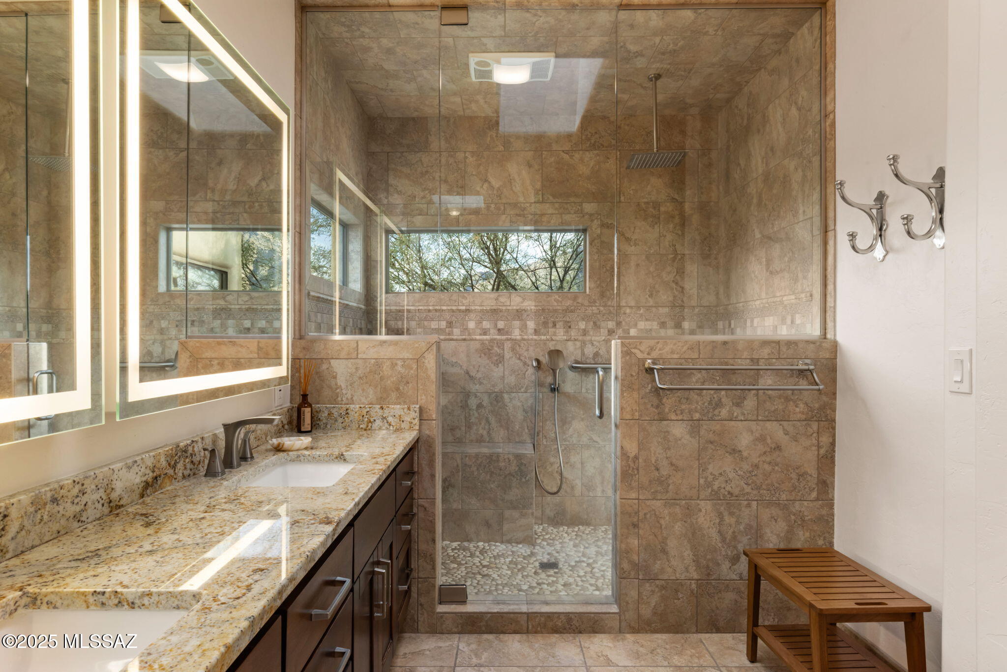 6110 E Paseo Cimarron