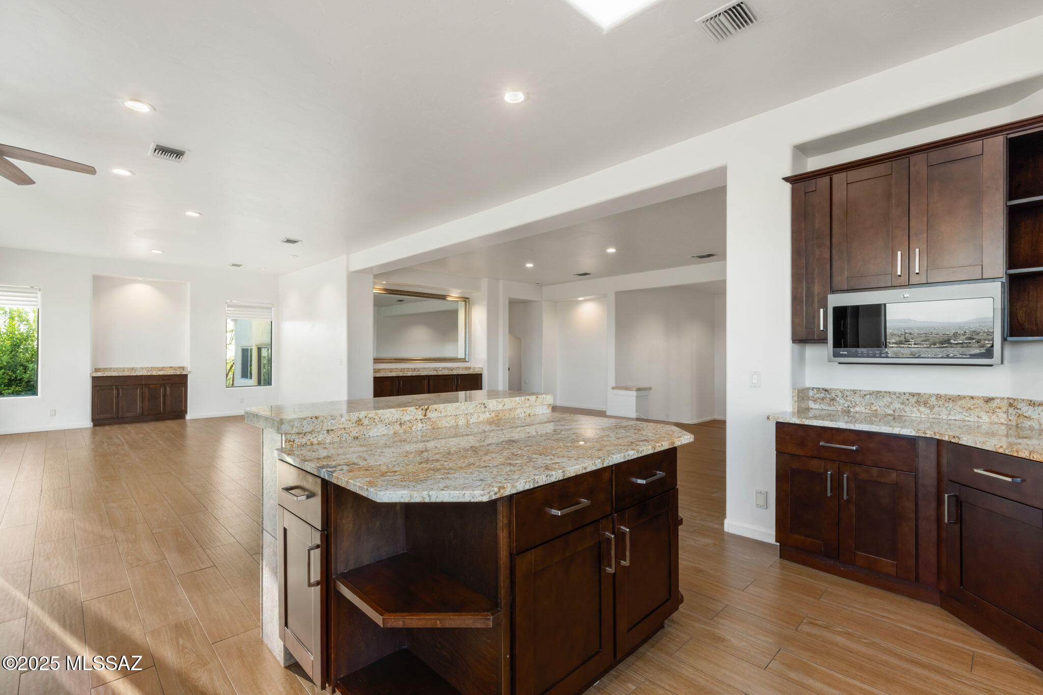6110 E Paseo Cimarron