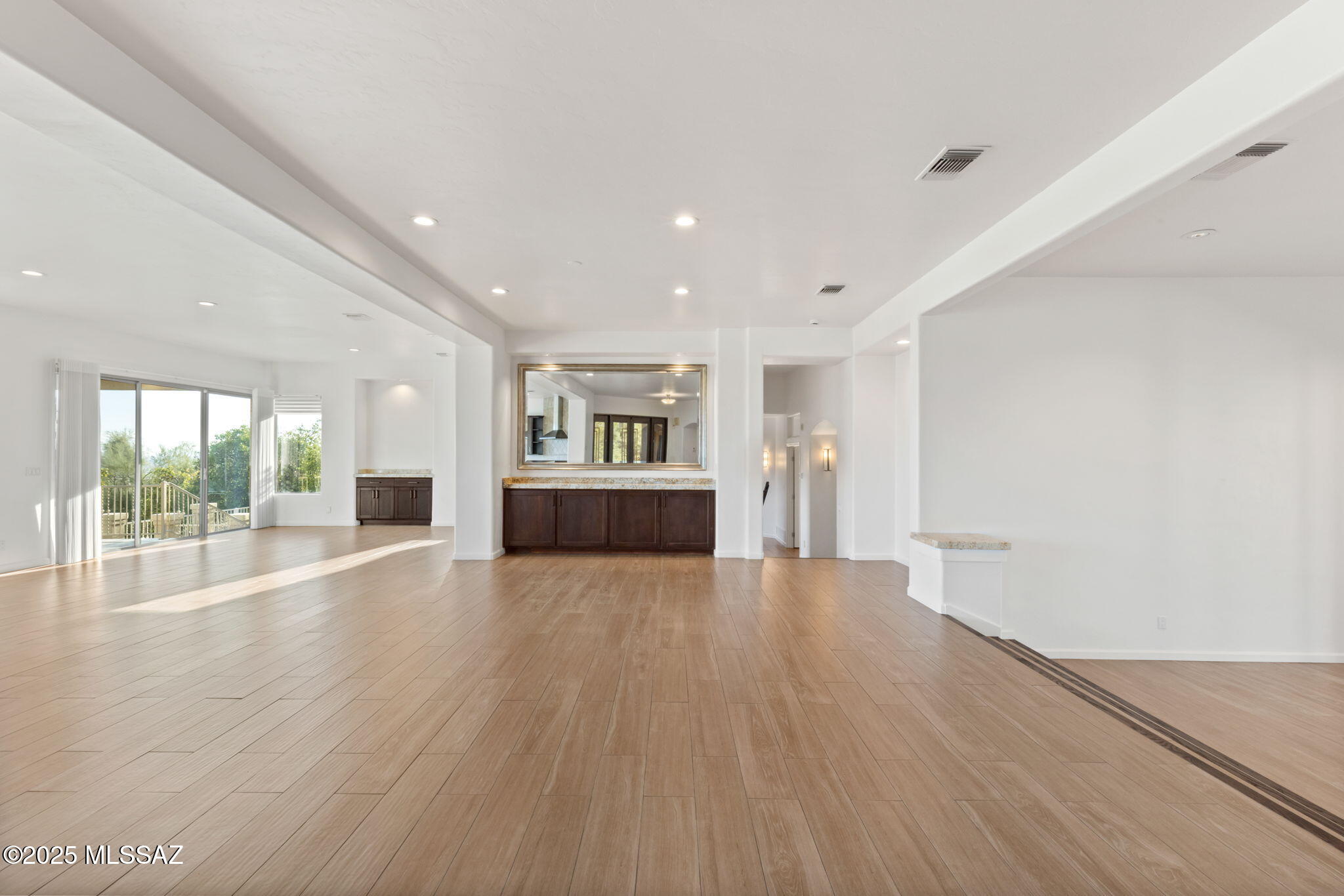 6110 E Paseo Cimarron
