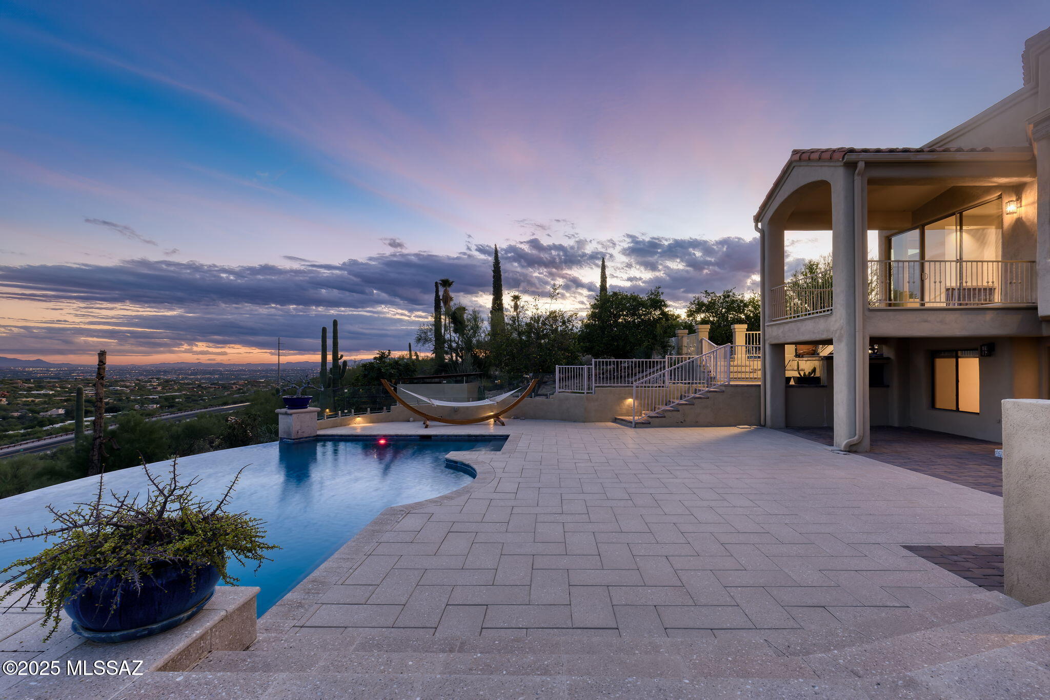 6110 E Paseo Cimarron