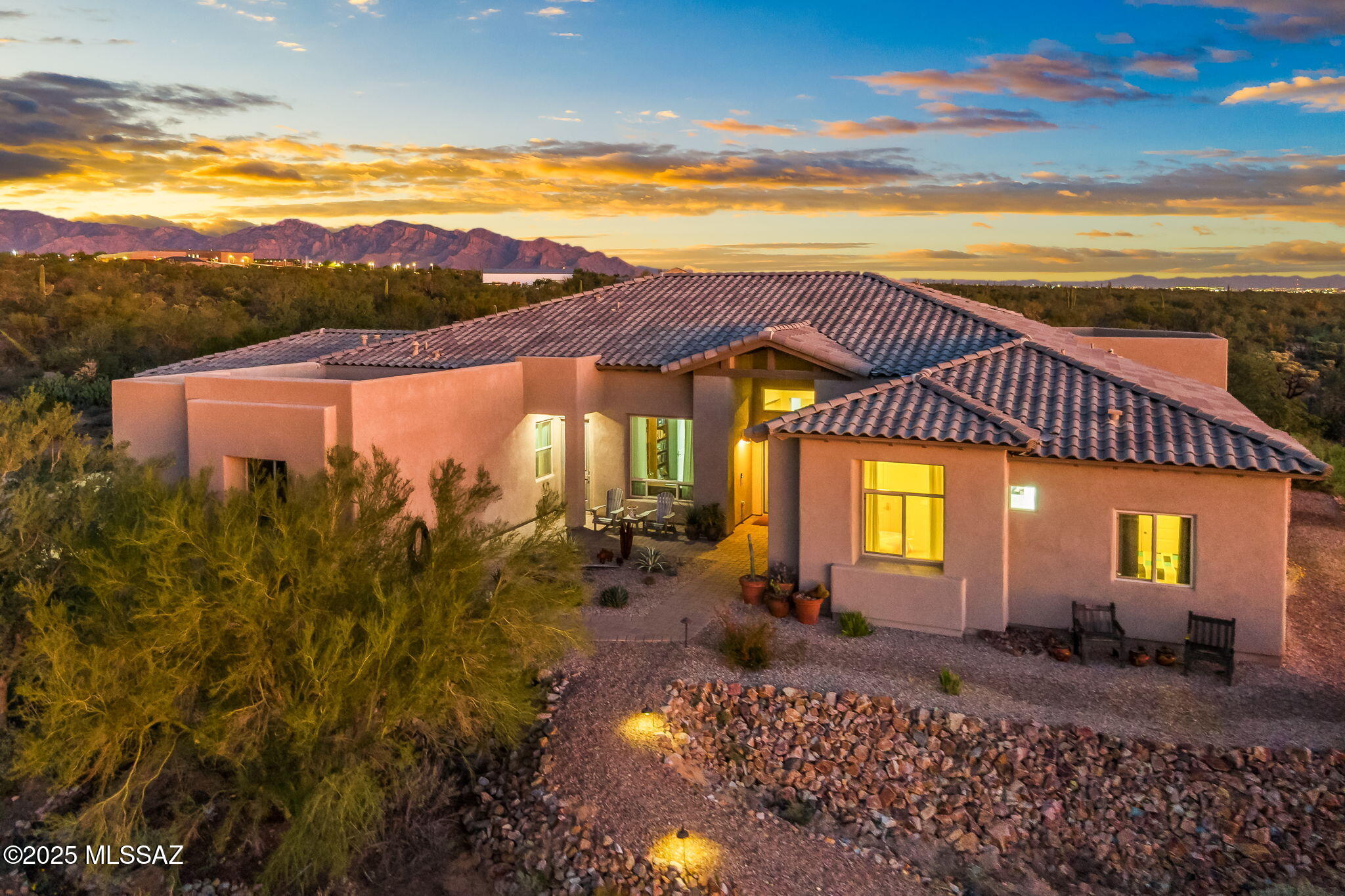12926 N Red Quail Place