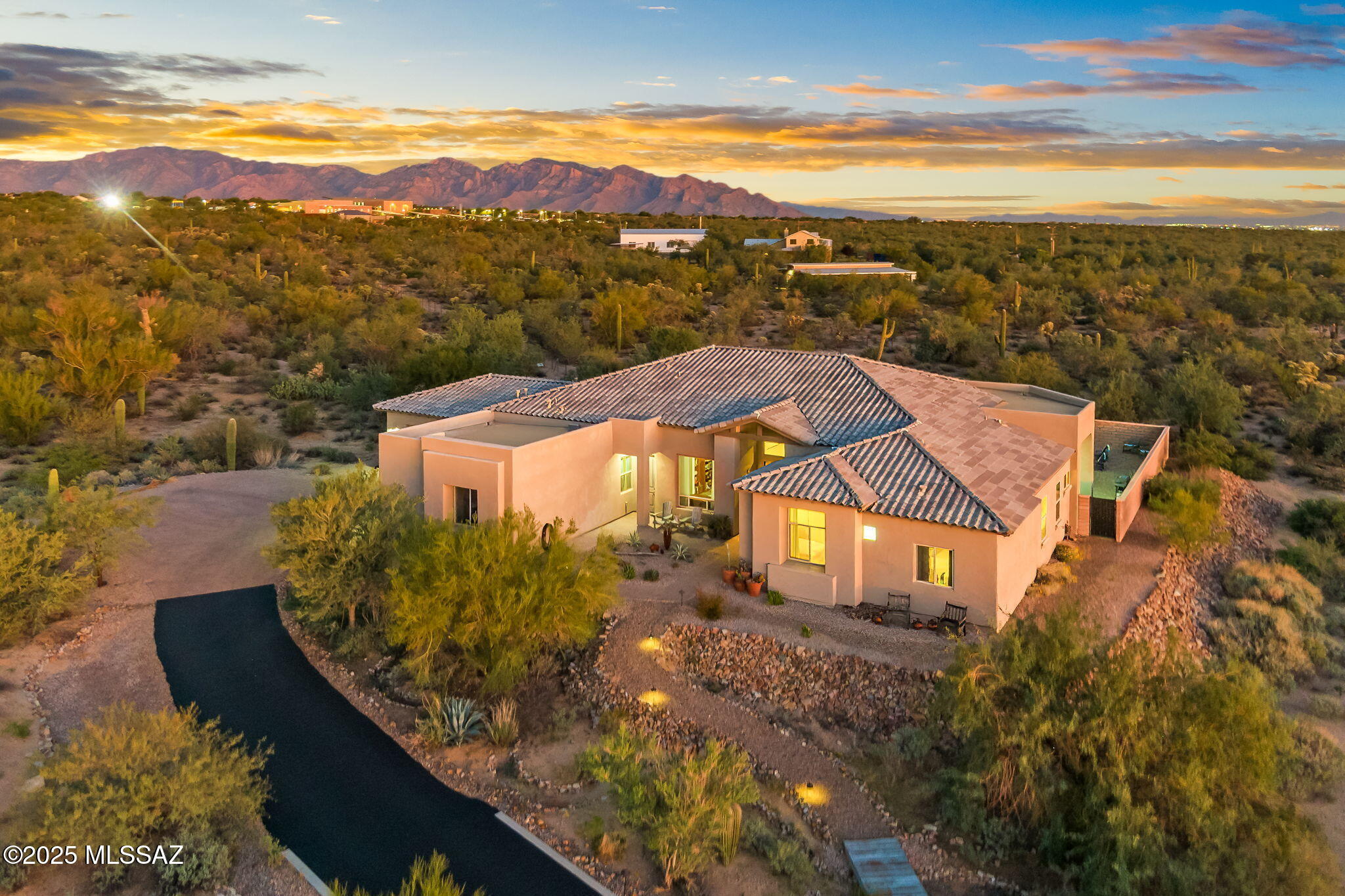 12926 N Red Quail Place