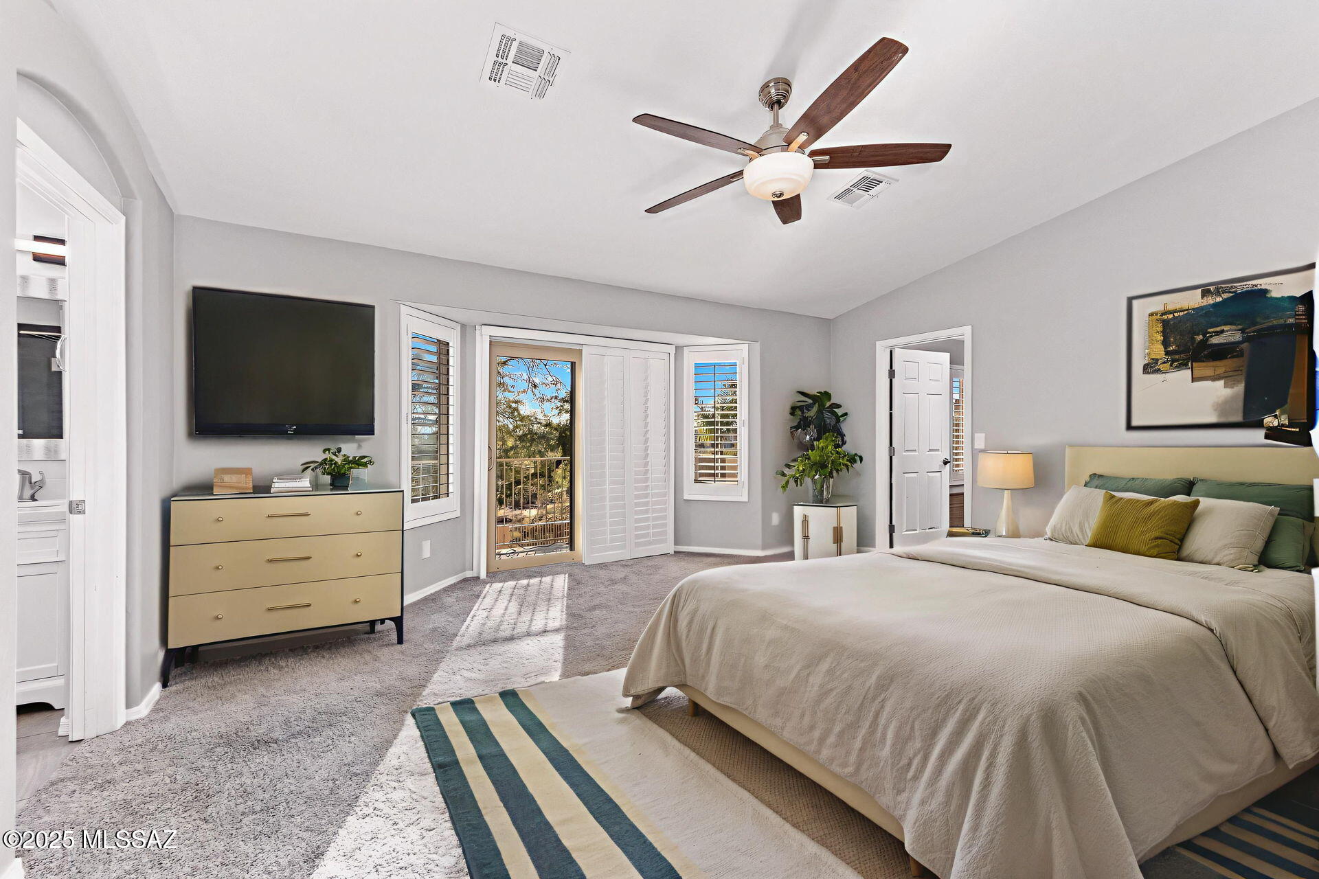 2025 W Golden Rose Place