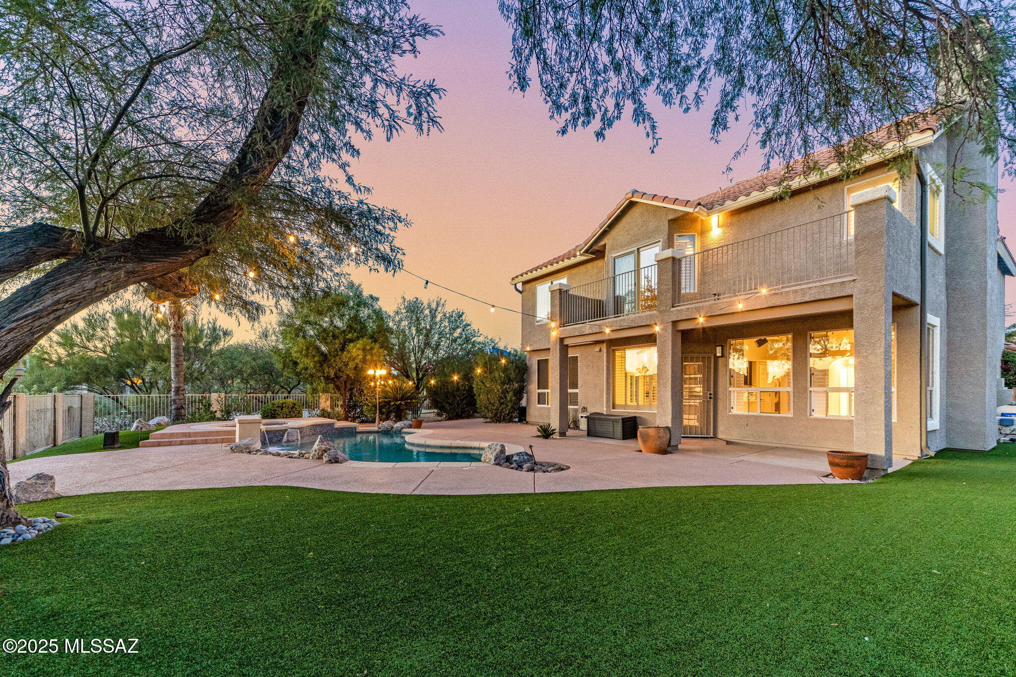 2025 W Golden Rose Place