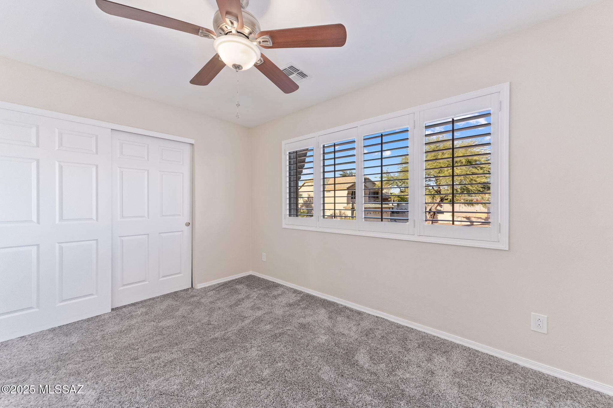 2025 W Golden Rose Place