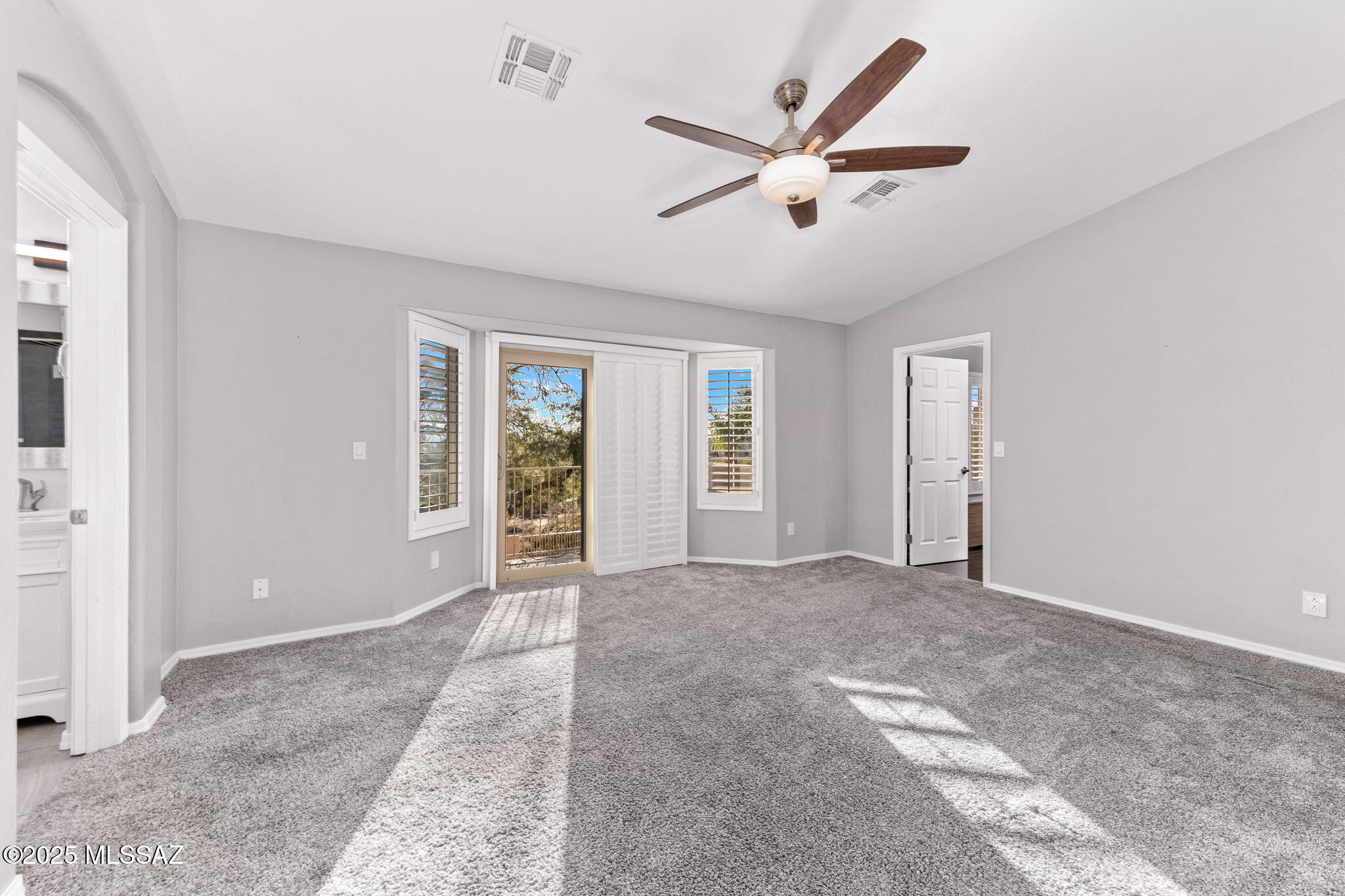 2025 W Golden Rose Place