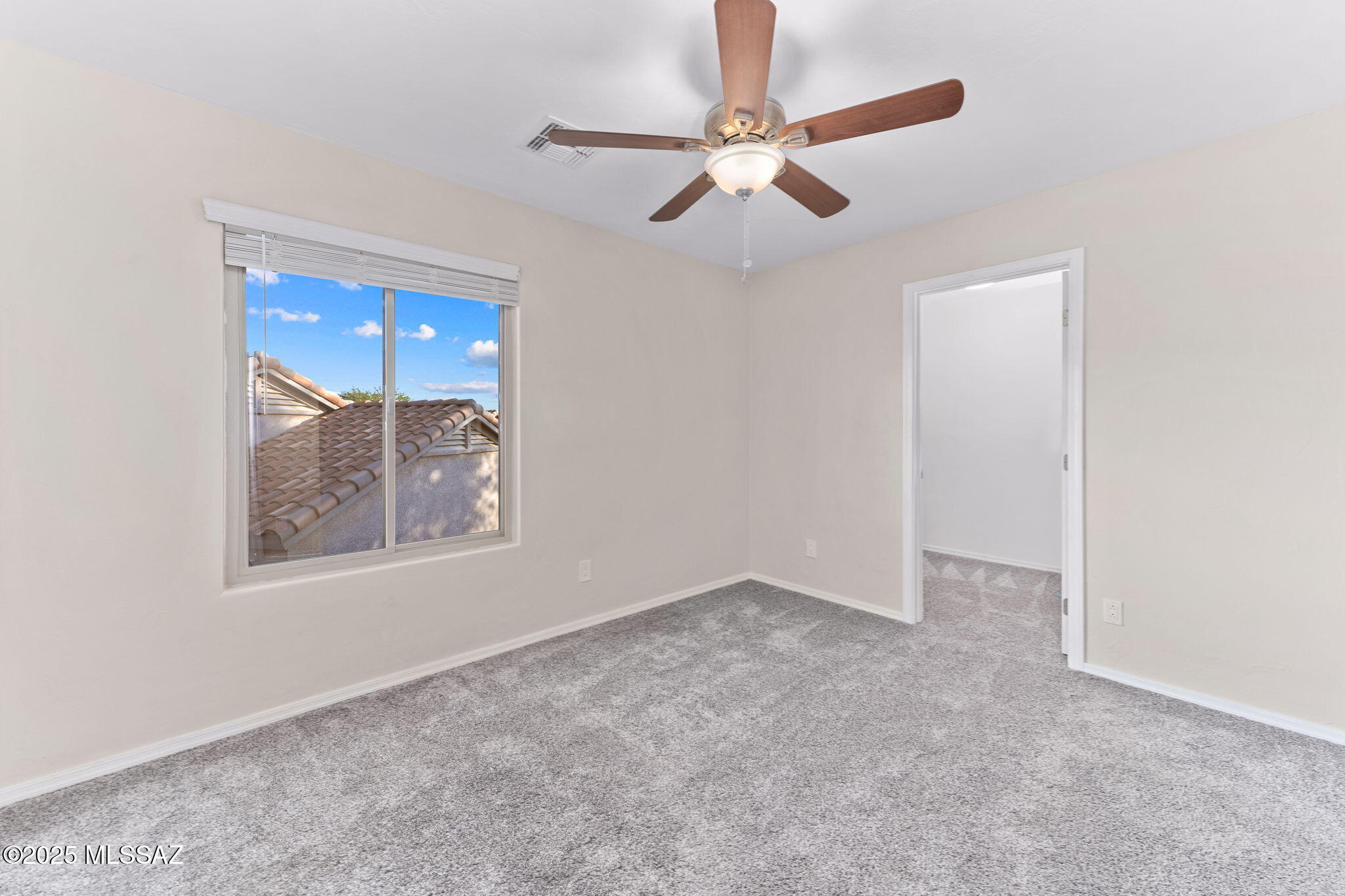 2025 W Golden Rose Place