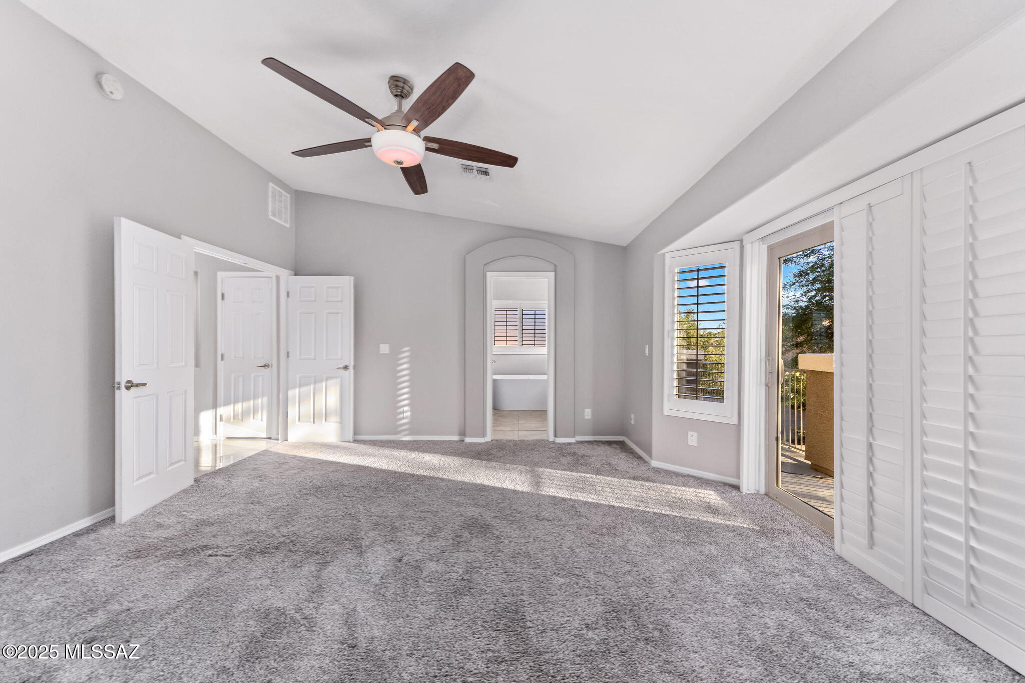 2025 W Golden Rose Place