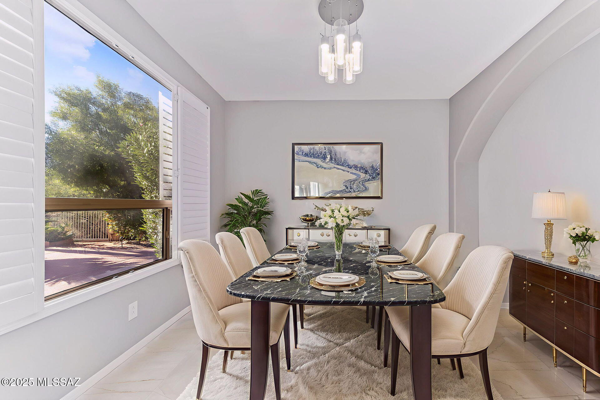 2025 W Golden Rose Place