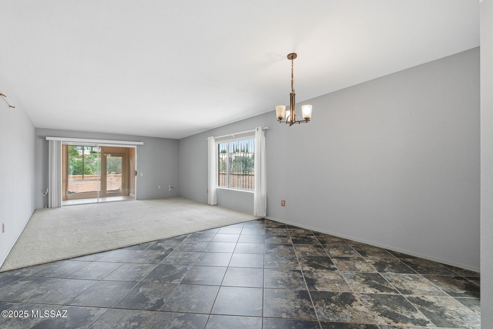 934 W Via Del Pardillo