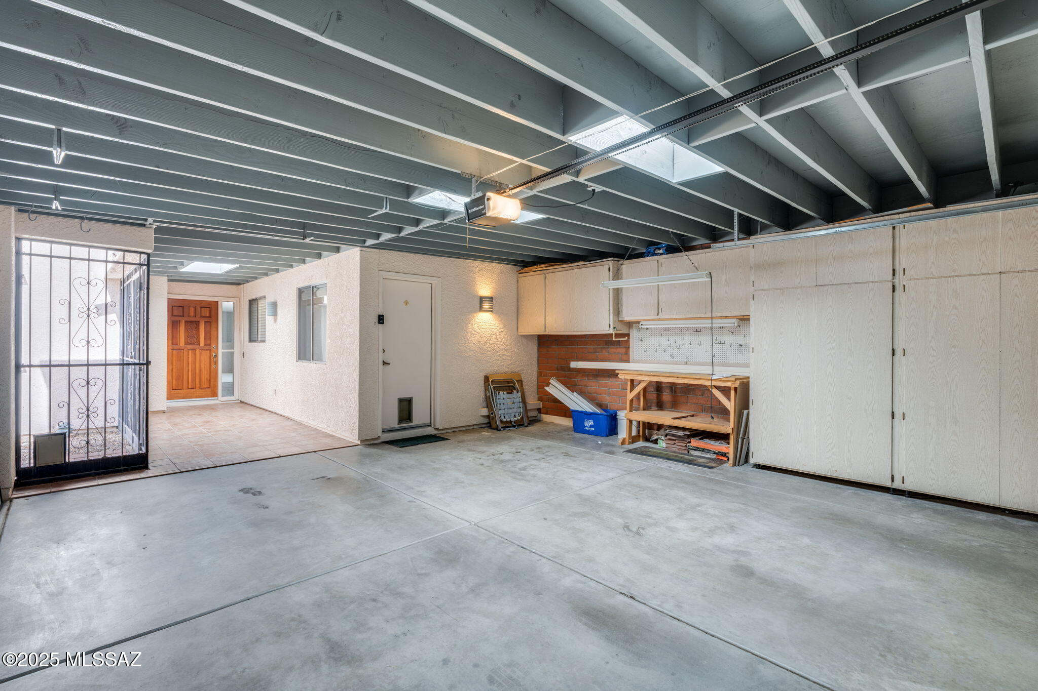 934 W Via Del Pardillo