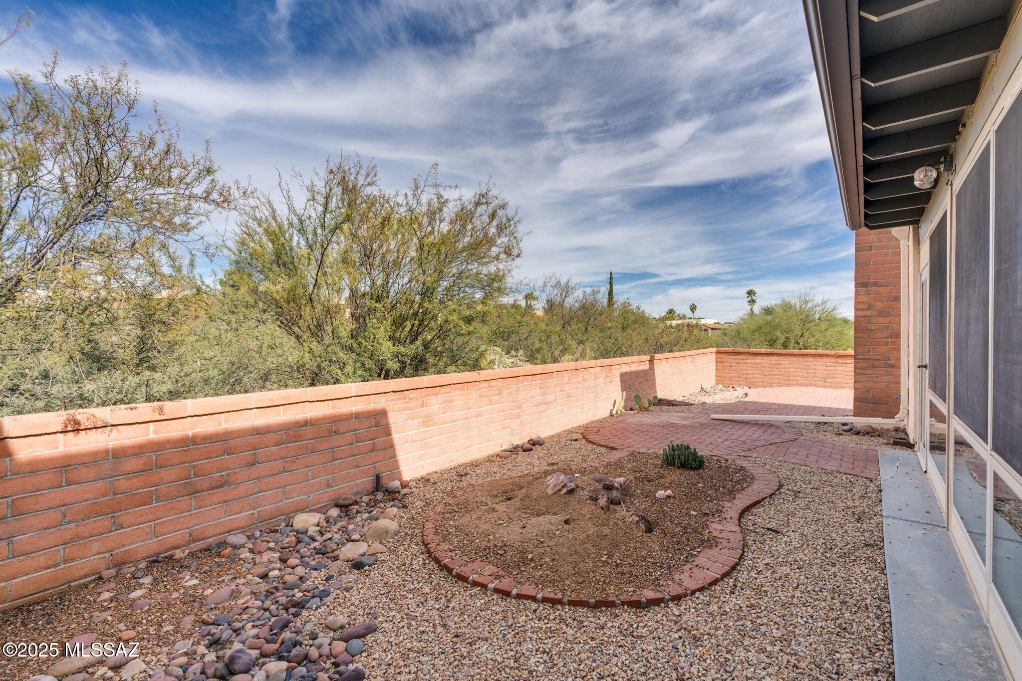 934 W Via Del Pardillo