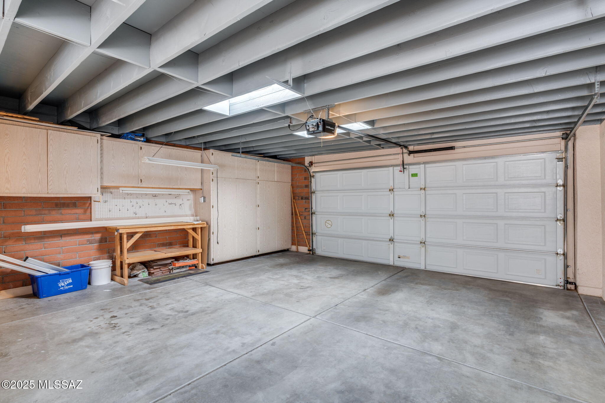 934 W Via Del Pardillo