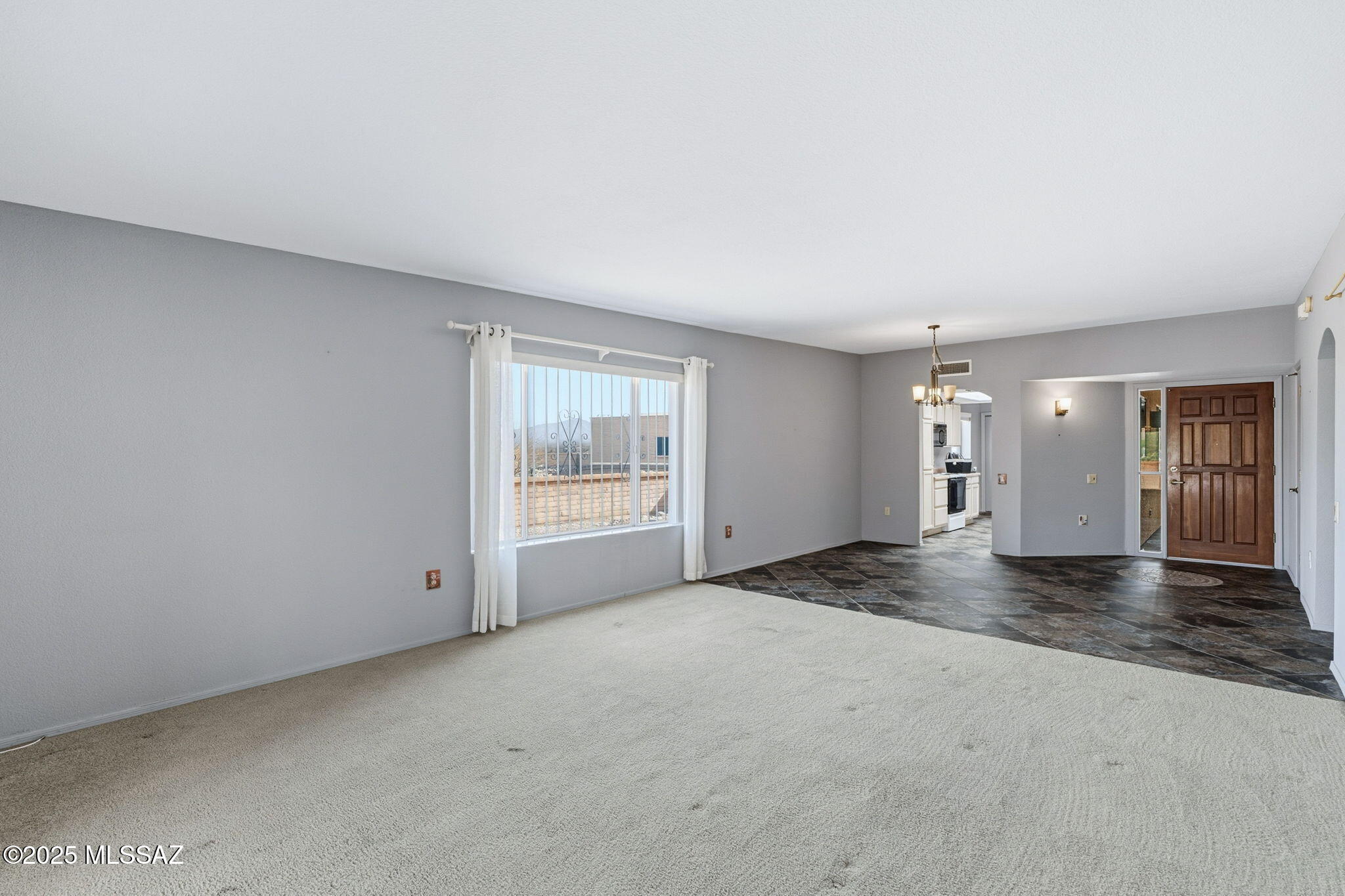 934 W Via Del Pardillo