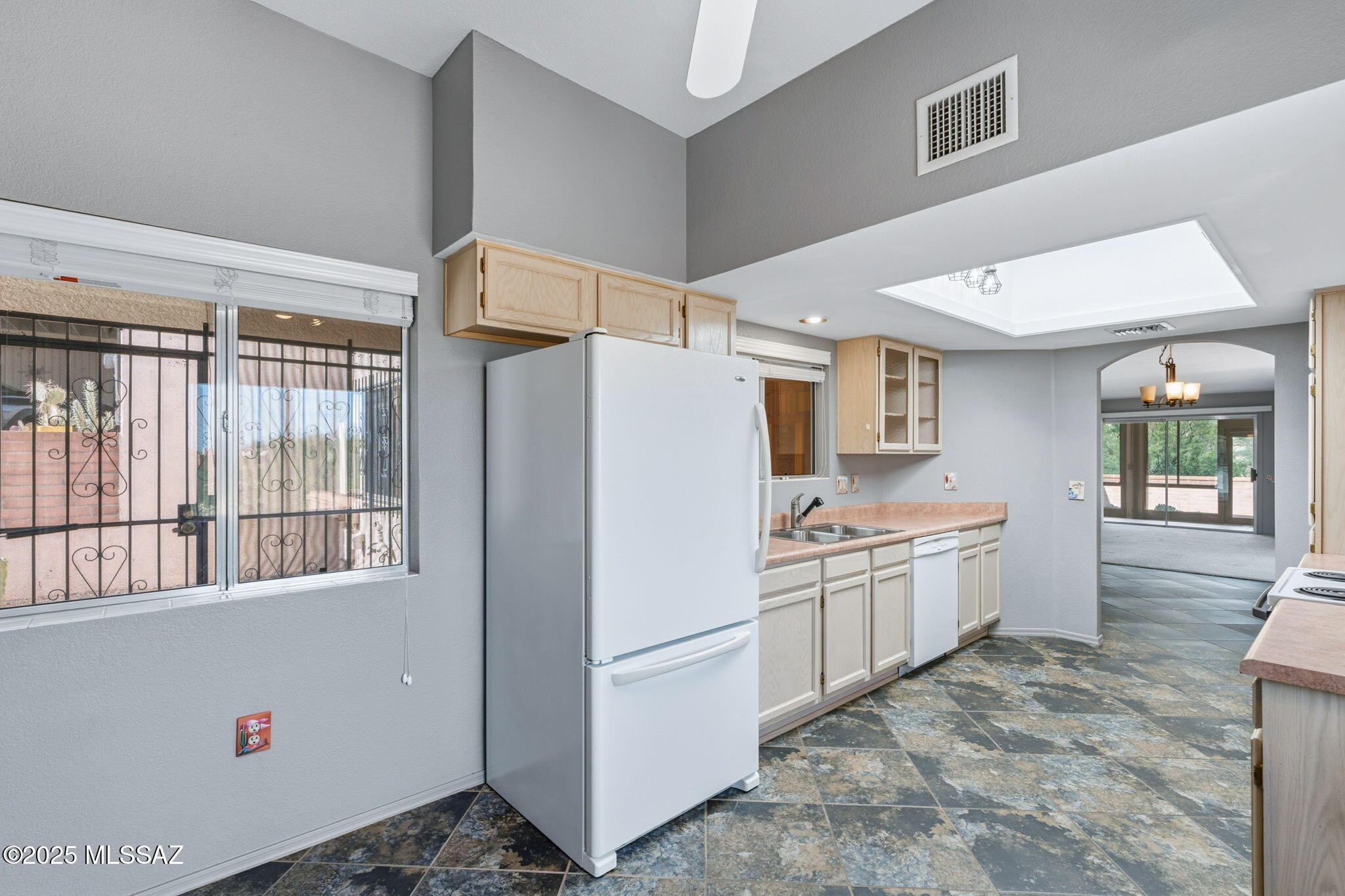 934 W Via Del Pardillo