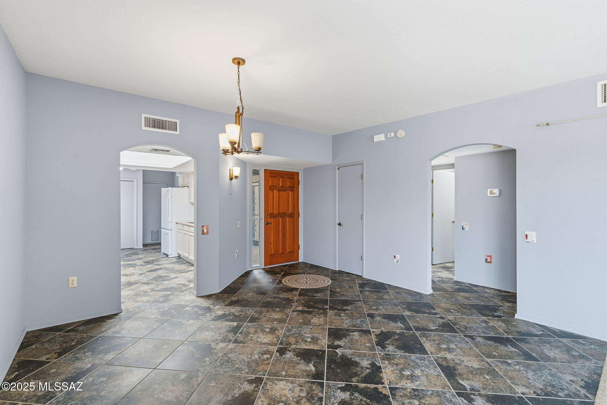 934 W Via Del Pardillo