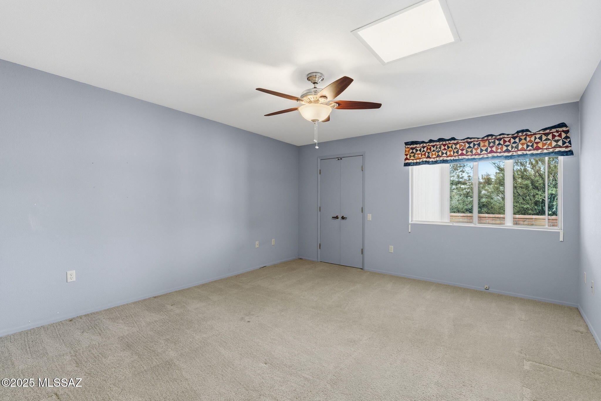 934 W Via Del Pardillo