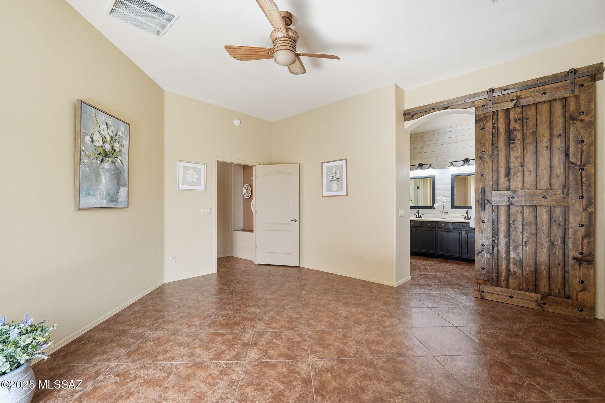 12580 N New Reflection Drive
