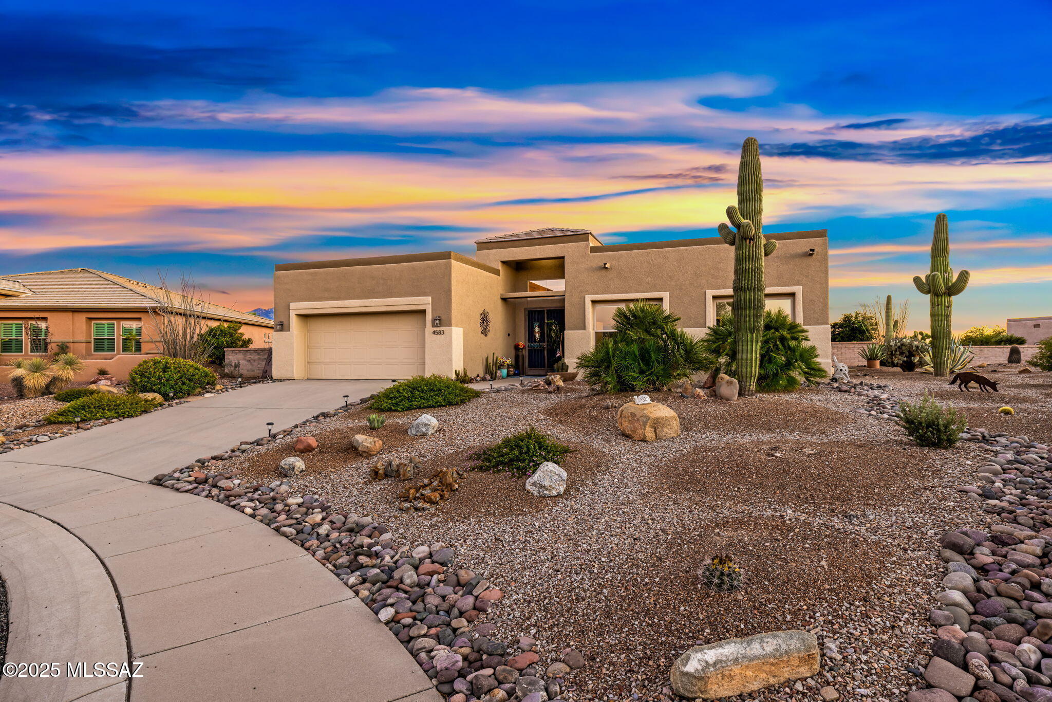4583 S Moon River Place