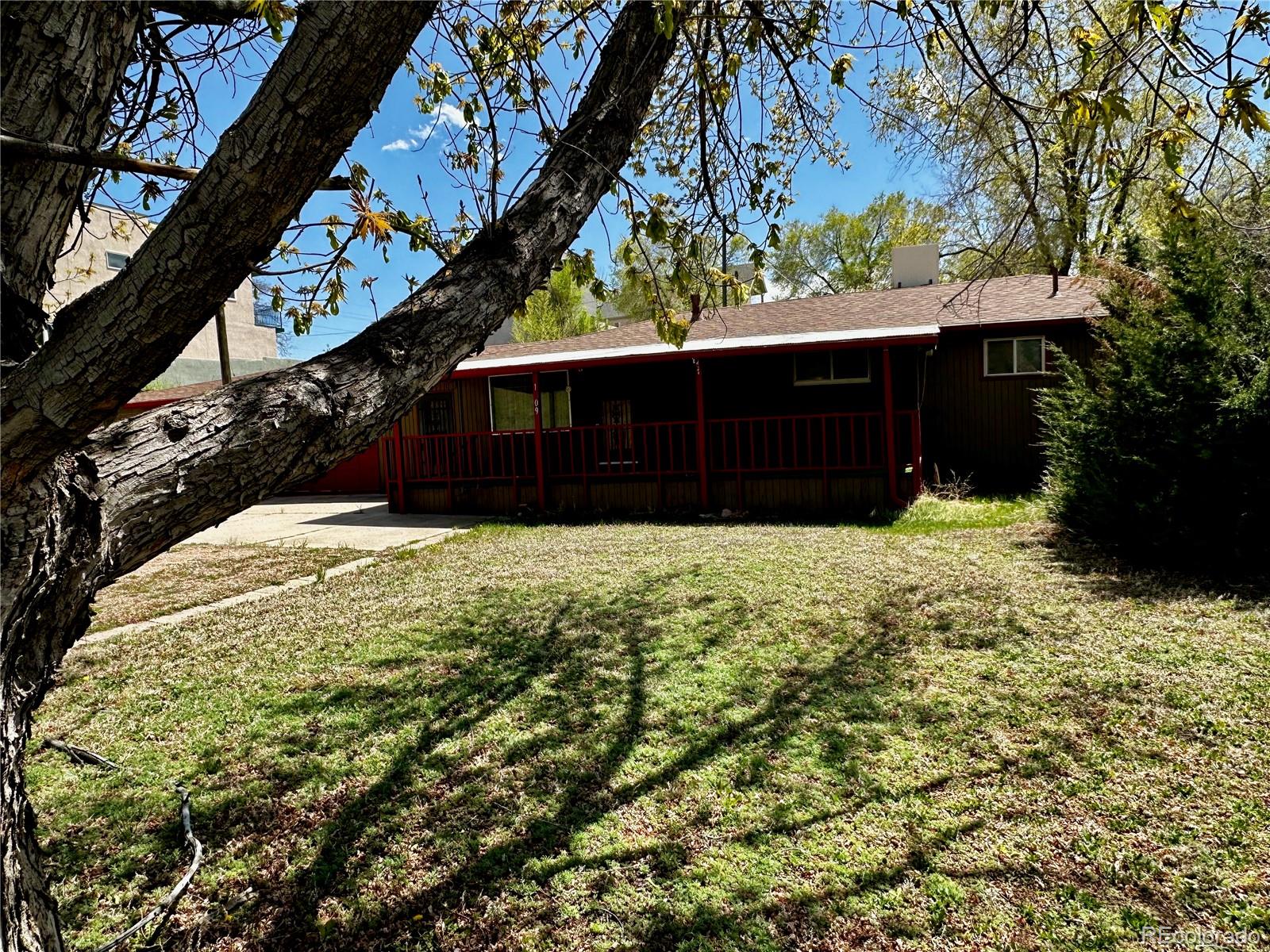 1409 Manitou Boulevard